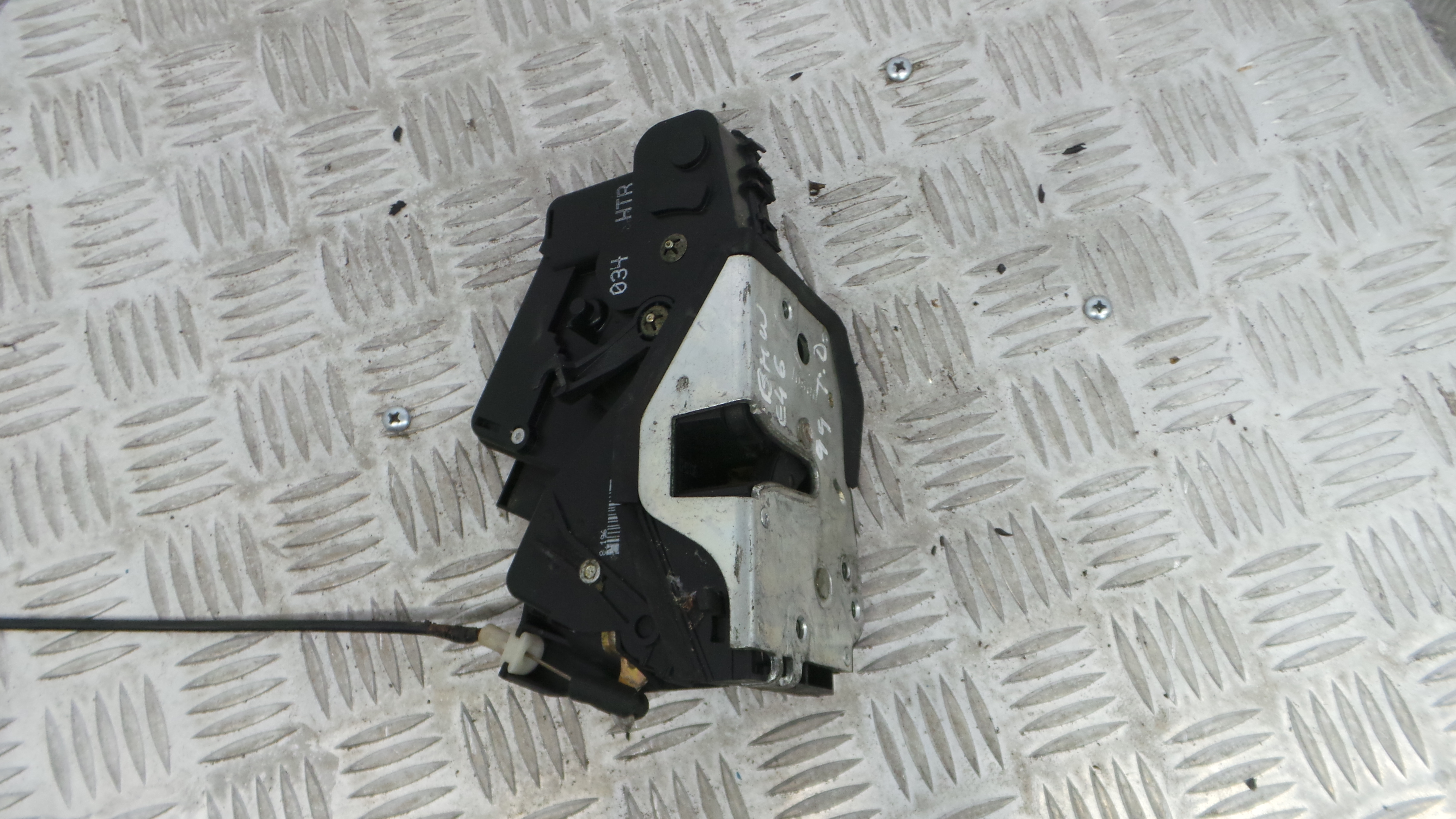 Fecho da Porta Trás Dto 51.22-7011310 - BMW 3 (E46)-33184580