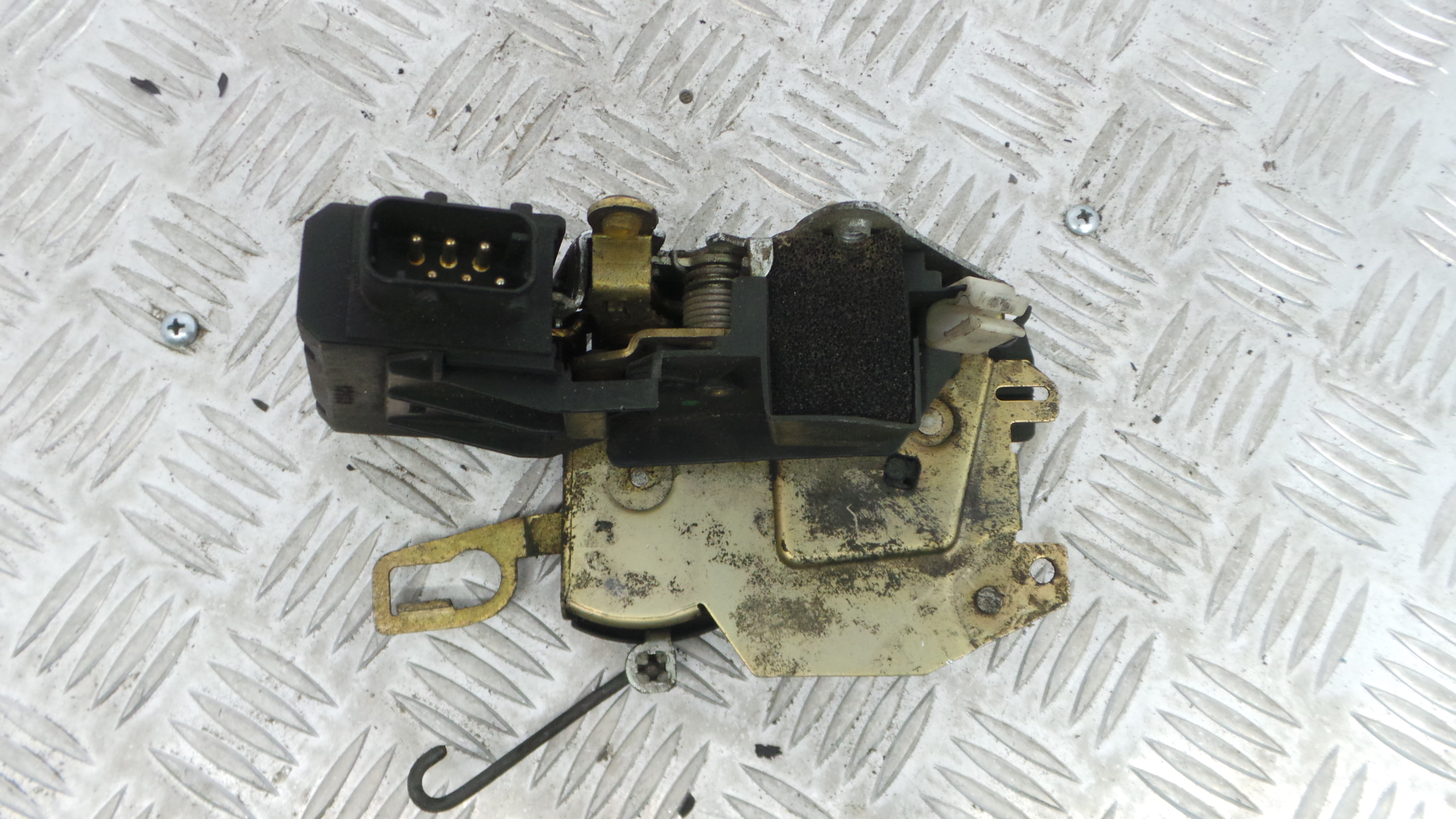 Fecho da Porta Frente Dto 67.11-1387606 - BMW 3 (E36)-33184726