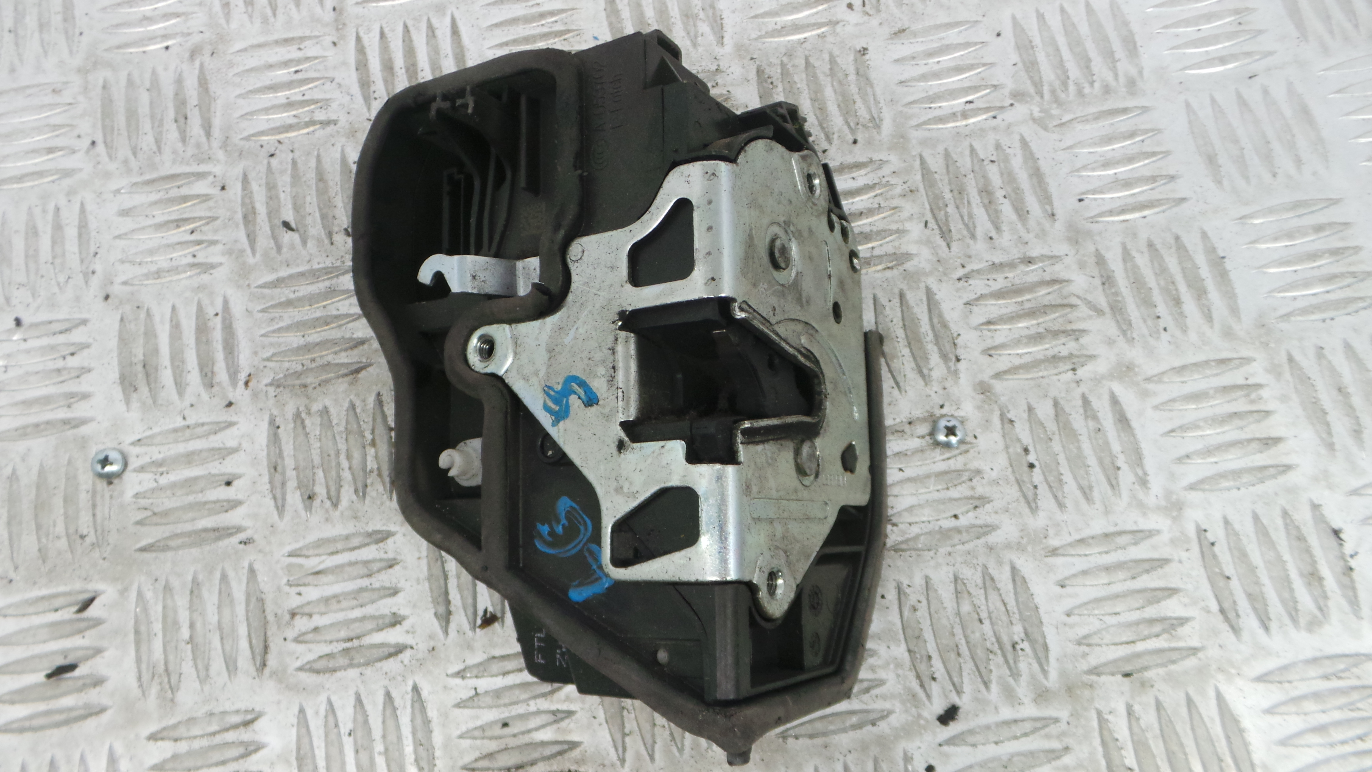 Fecho da Porta Frente Esq 51.21-7229461 - BMW 1 (E87)-33184756