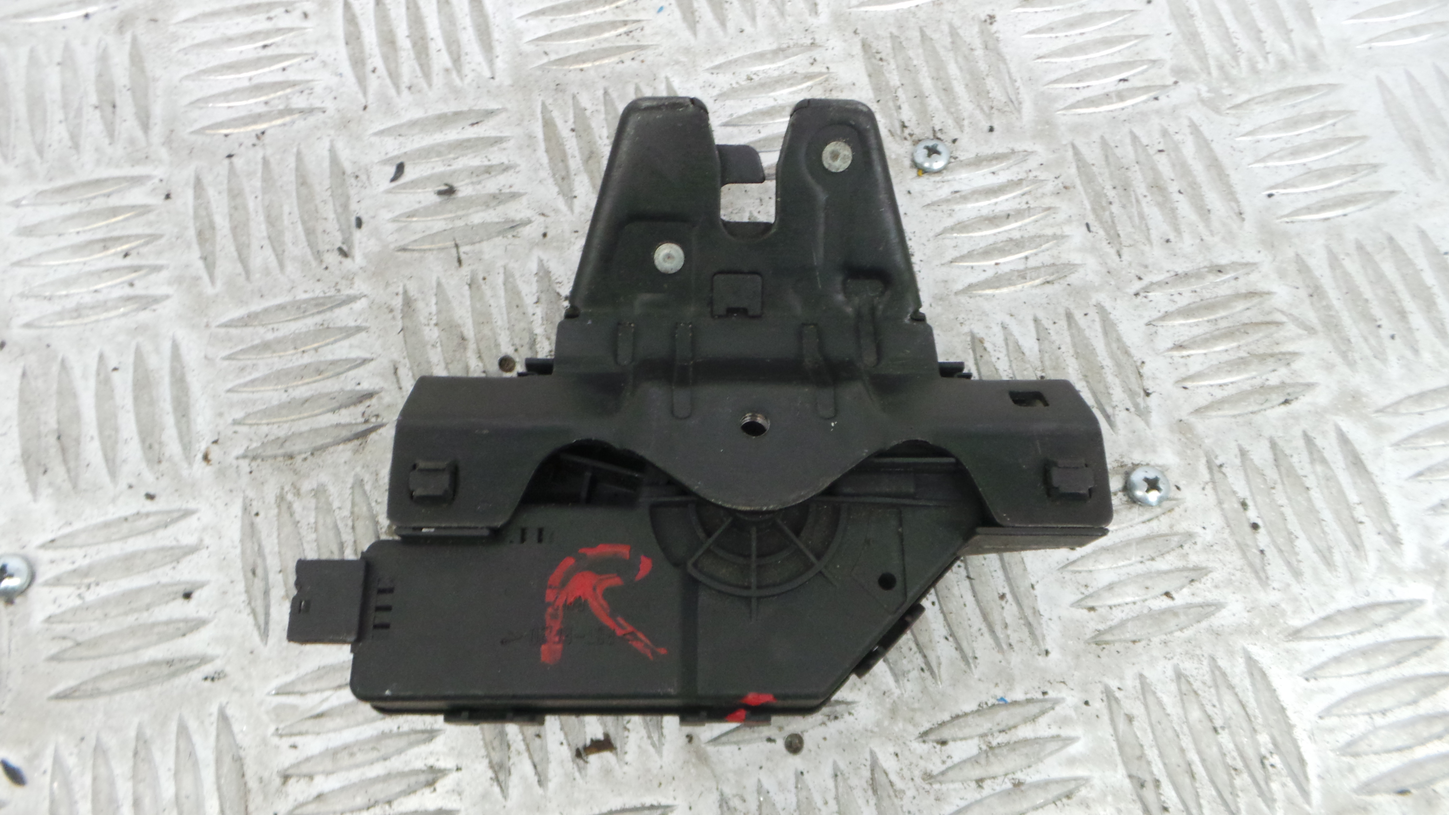 Fecho Mala  51.24-7840617 - BMW 3 (E46)-33184773 Fecho Mala  51.24-7840617 - BMW 3 (E46)-33184773