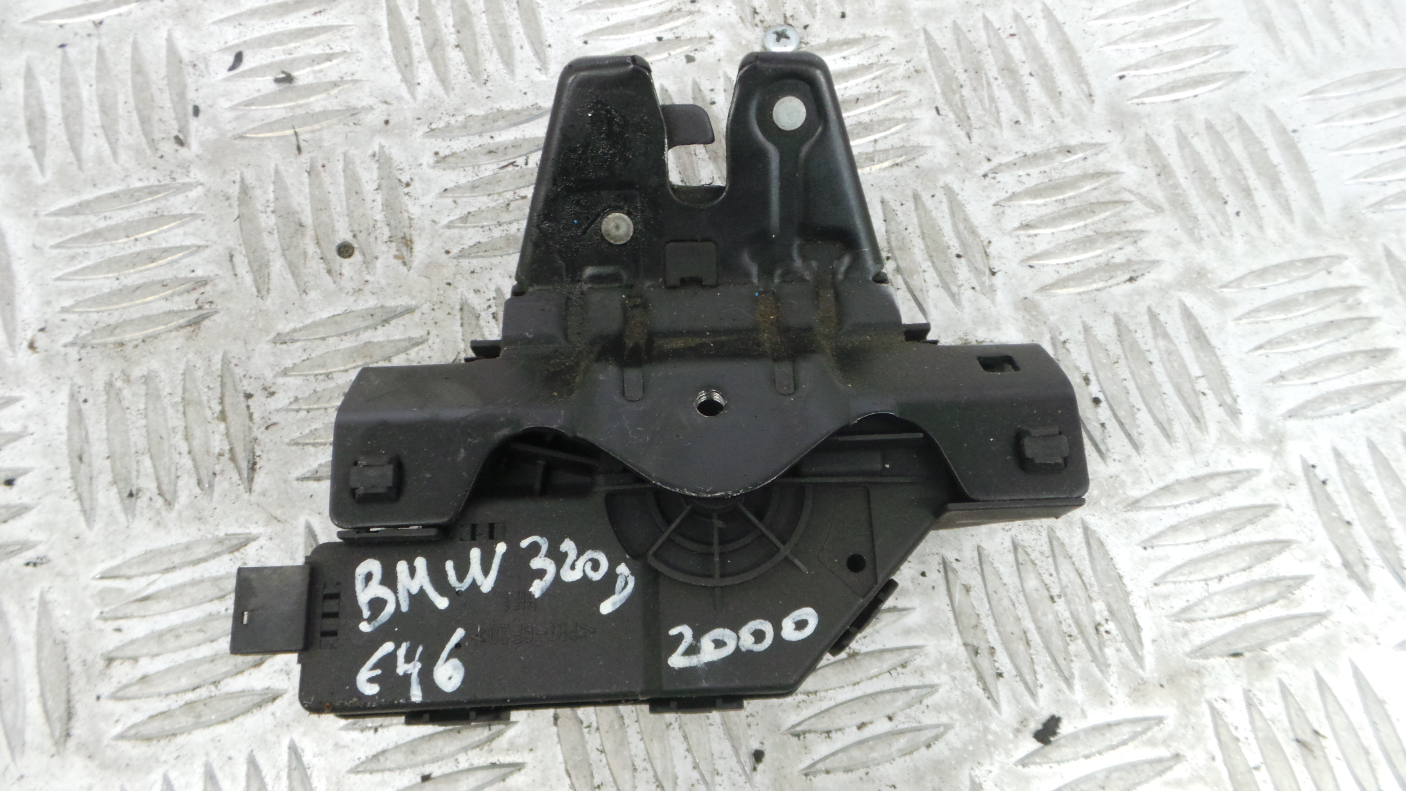 Fecho Mala  51.24-7840617 - BMW 3 (E46)-33184776 Fecho Mala  51.24-7840617 - BMW 3 (E46)-33184776