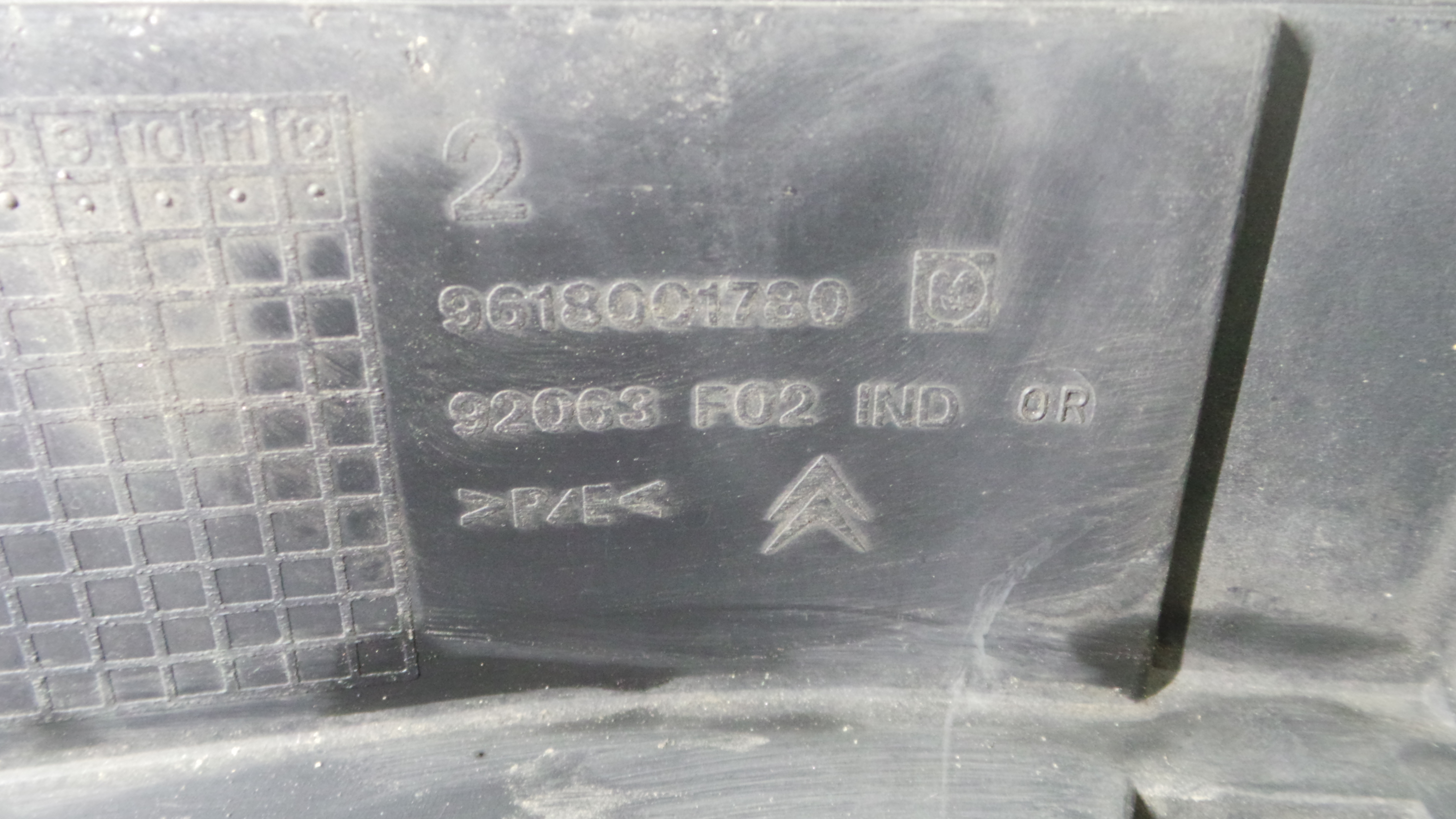 Reforco do Para Choques Traseiro 9618001780 - CITROËN SAXO (S0, S1)-33185451