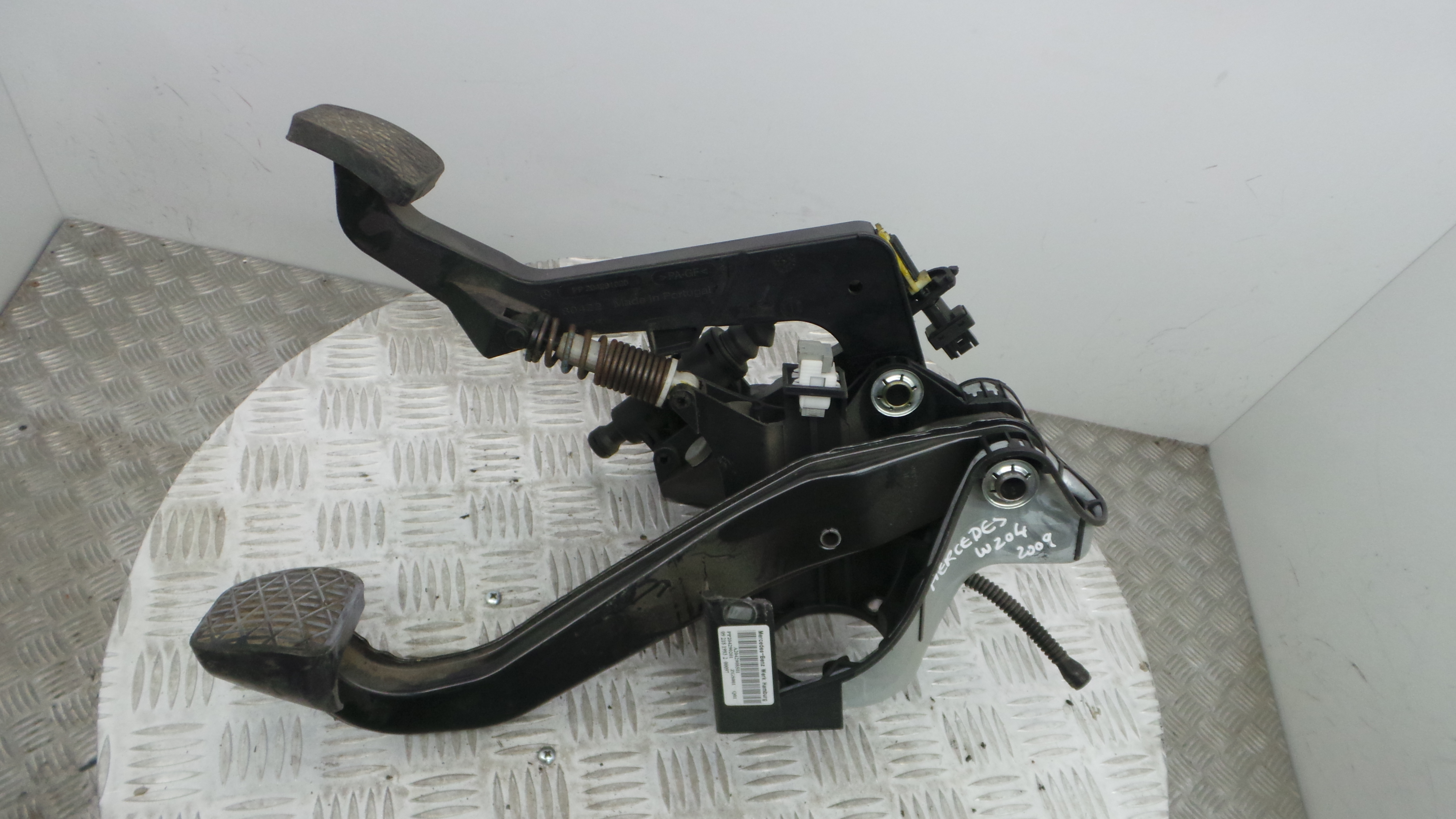 Pedal do Travão A2042908501 - MERCEDES-BENZ C-CLASS (W204)-33185587