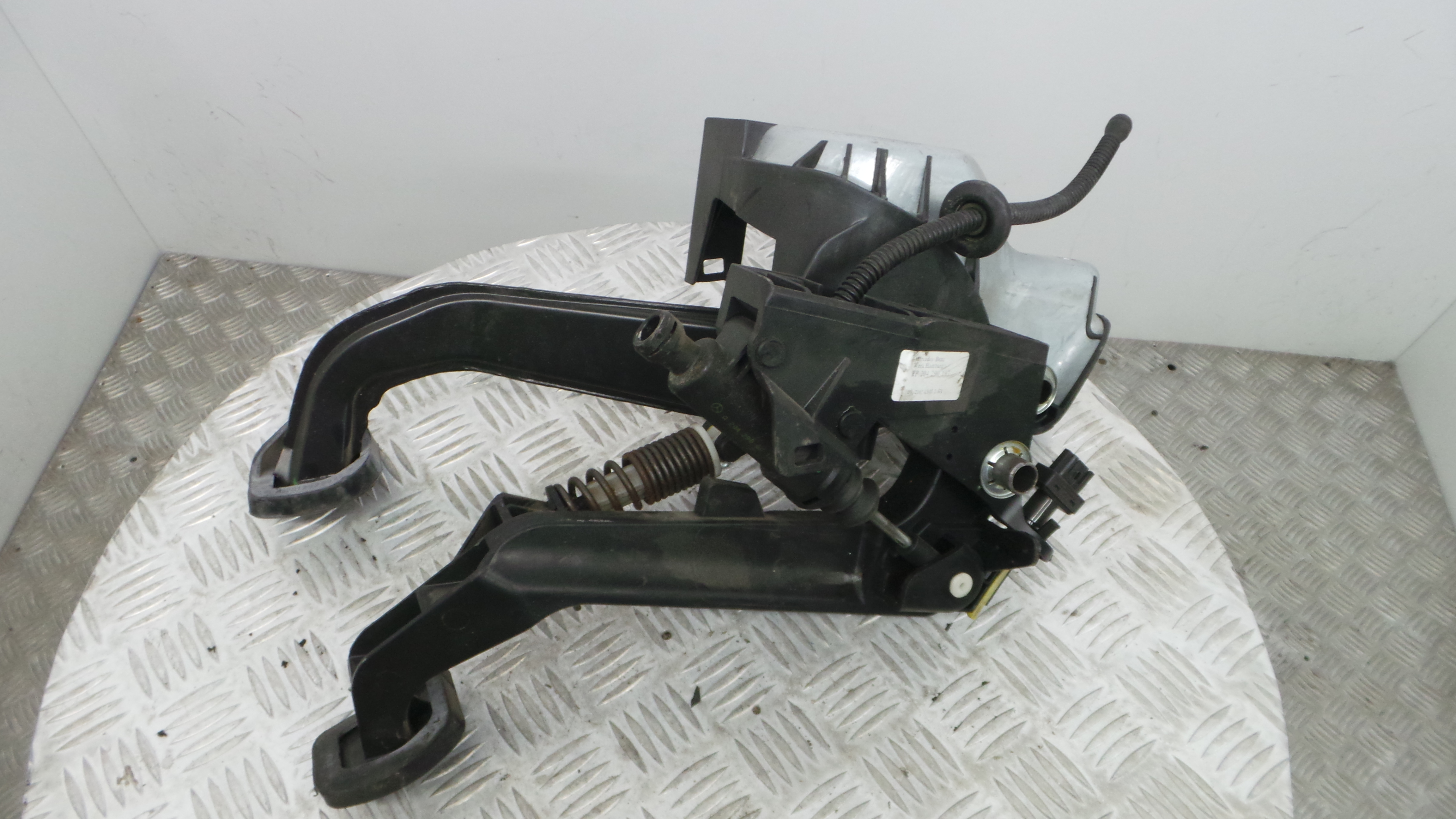 Pedal do Travão A2042908501 - MERCEDES-BENZ C-CLASS (W204)-33185587