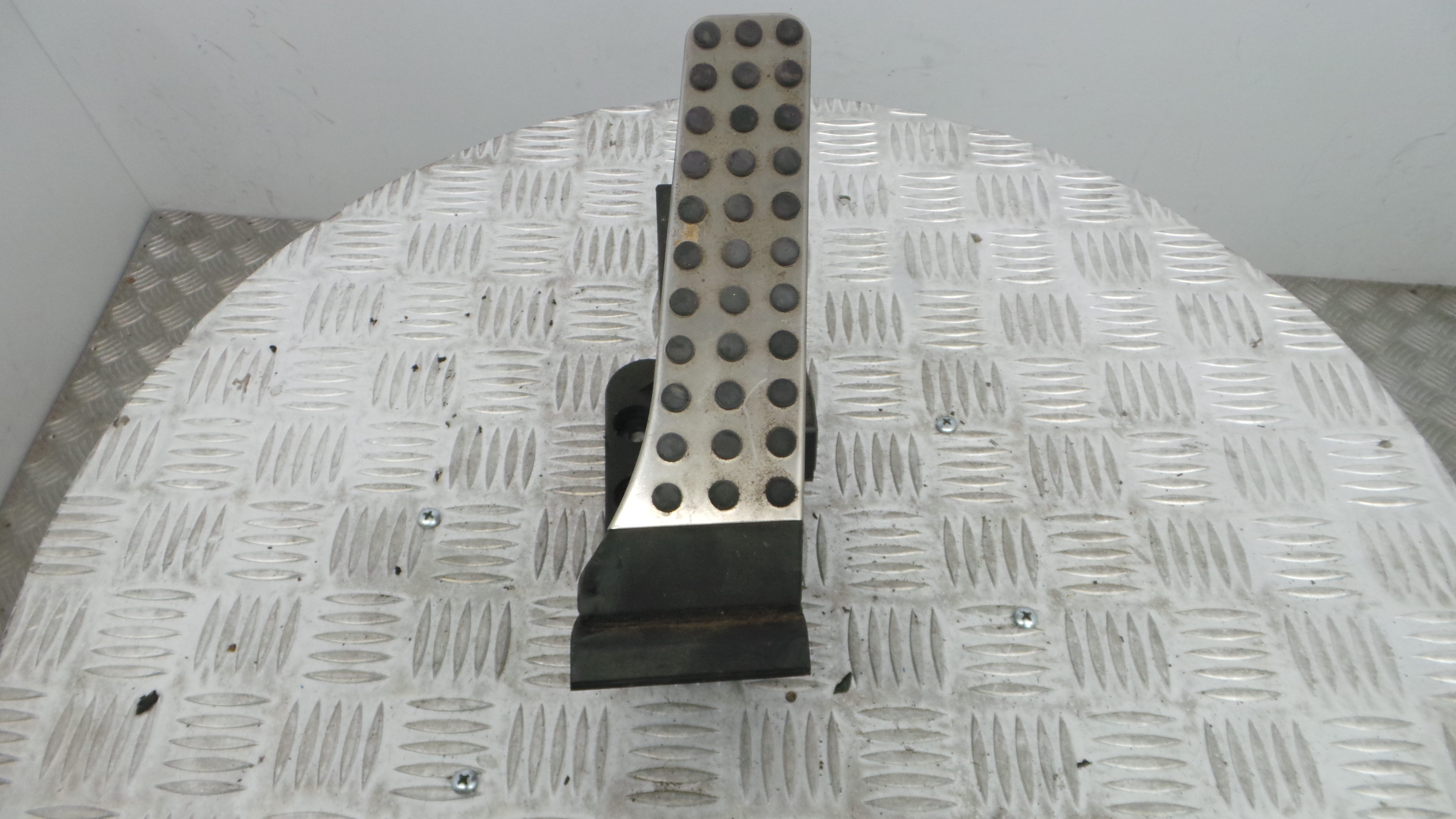 Pedal do Acelerador A2043000204 - MERCEDES-BENZ C-CLASS (W204)-33185592 Pedal do Acelerador A2043000204 - MERCEDES-BENZ C-CLASS (W204)-33185592