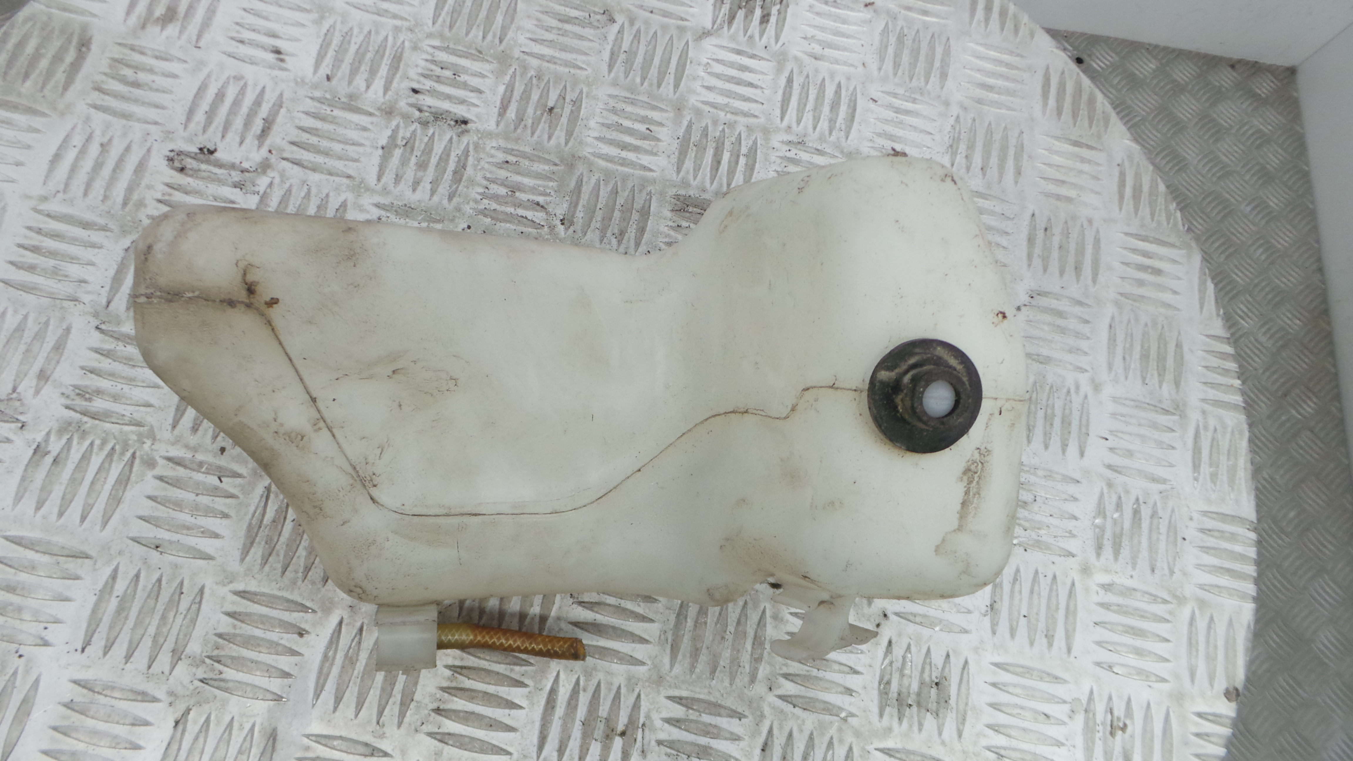 Depósito De Água Do Limpa-vidros 2118602160 - MERCEDES-BENZ E-CLASS (W211)-33187648