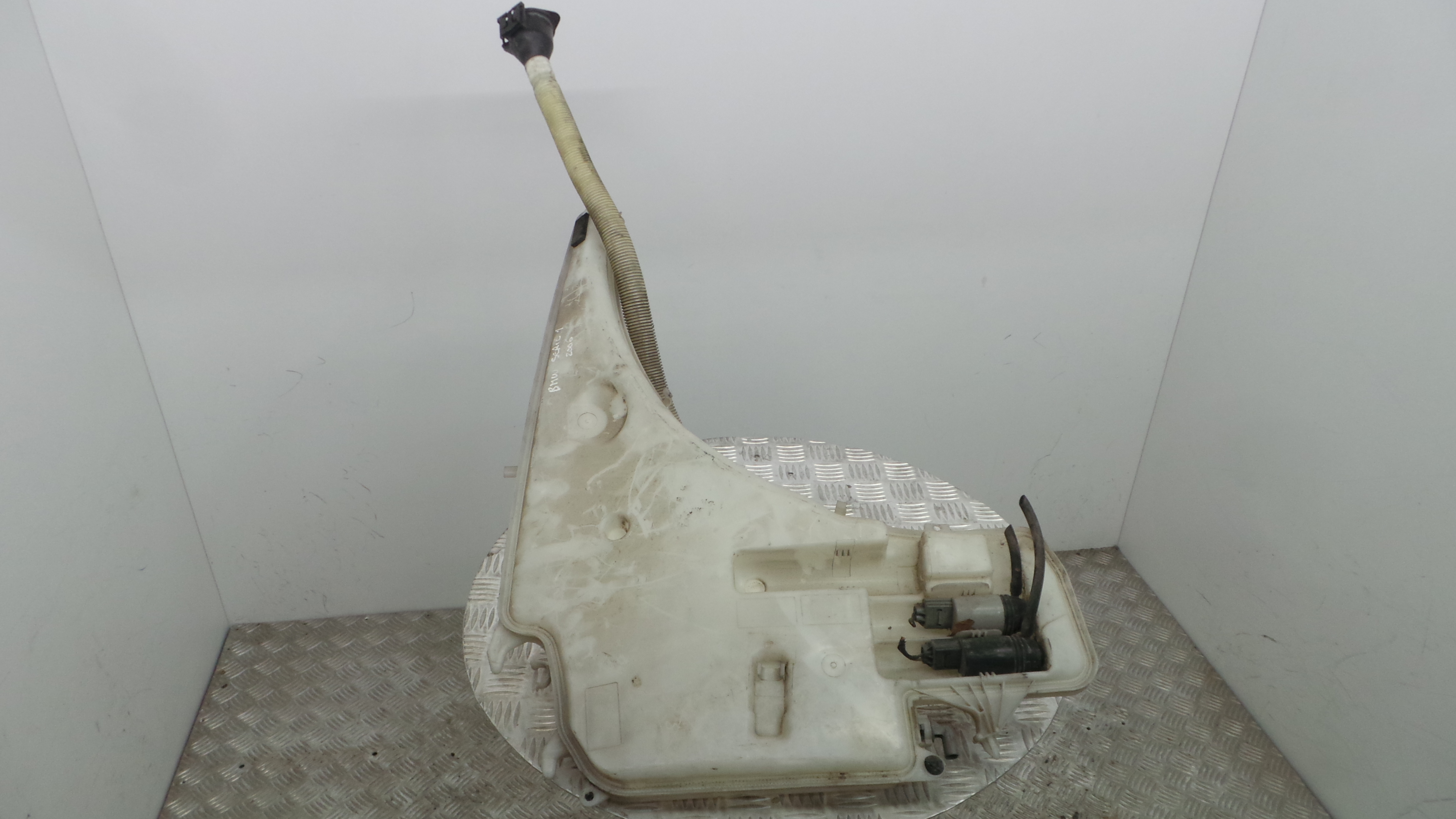 Depósito De Água Do Limpa-vidros 61.67-7124231 - BMW 1 (E87)-33187663