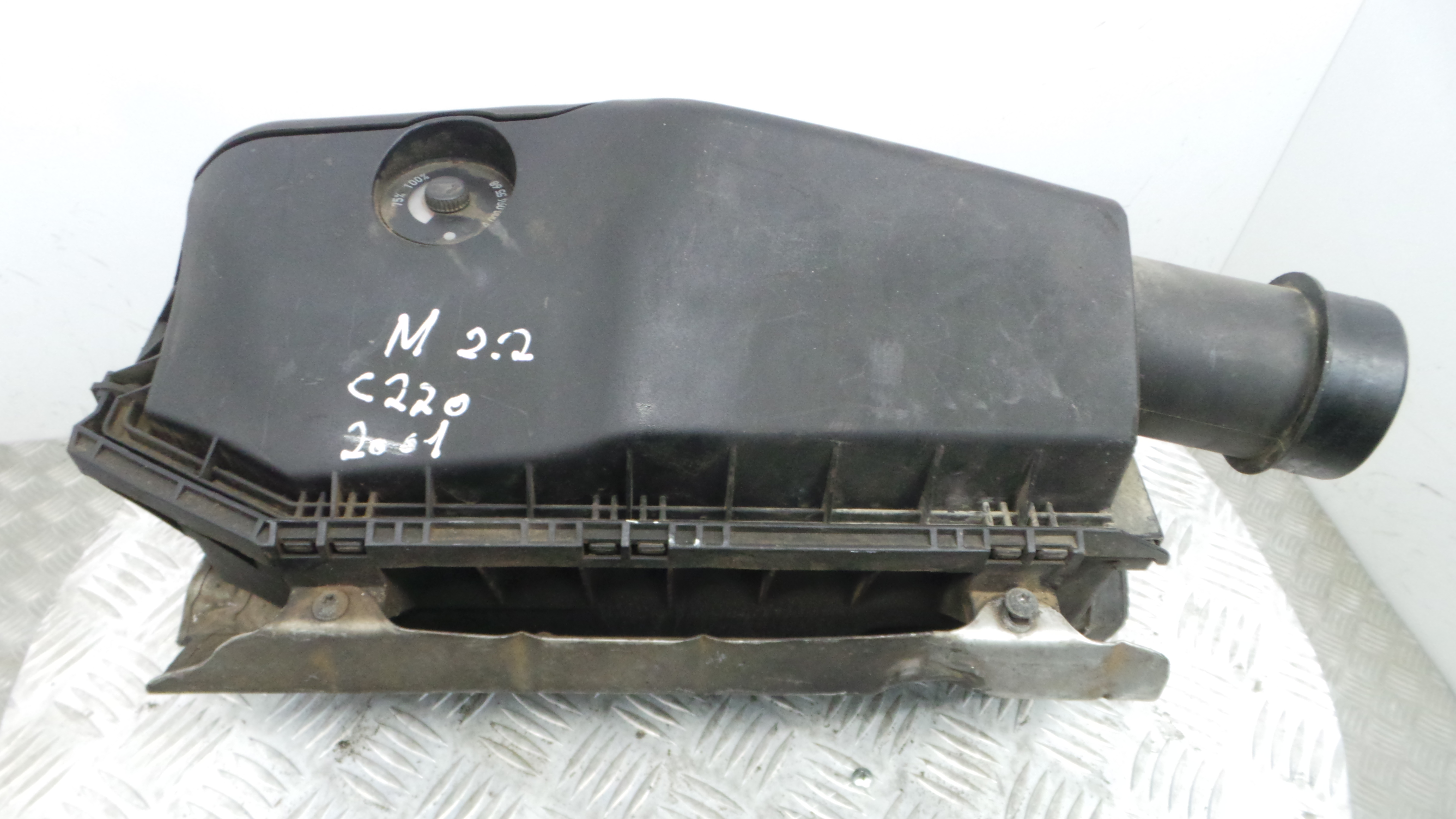 Caixa Filtro de Ar  A6110901601 - MERCEDES-BENZ C-CLASS (W203)-33187718