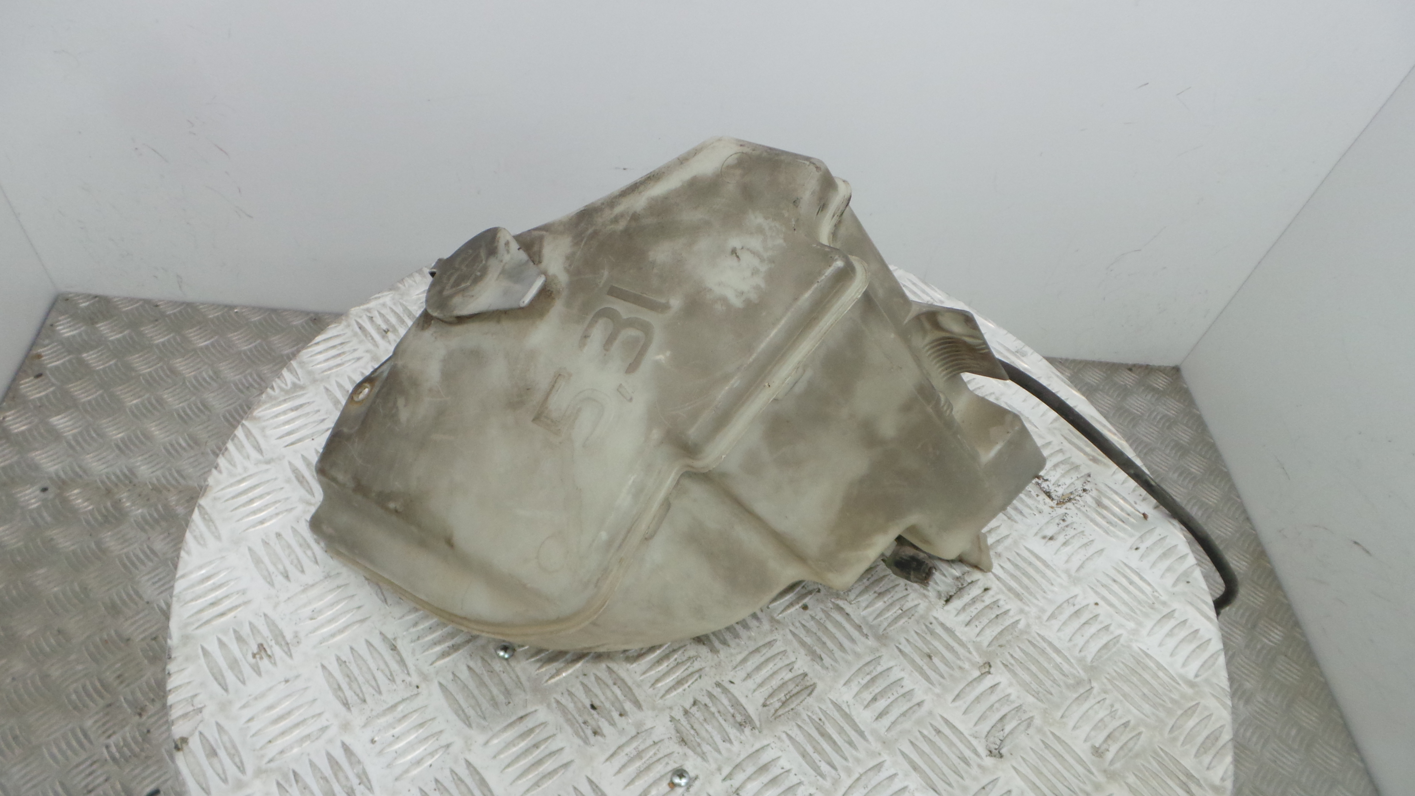 Depósito De Água Do Limpa-vidros 61.67-8362808 - BMW 3 (E46)-33187972 Depósito De Água Do Limpa-vidros 61.67-8362808 - BMW 3 (E46)-33187972