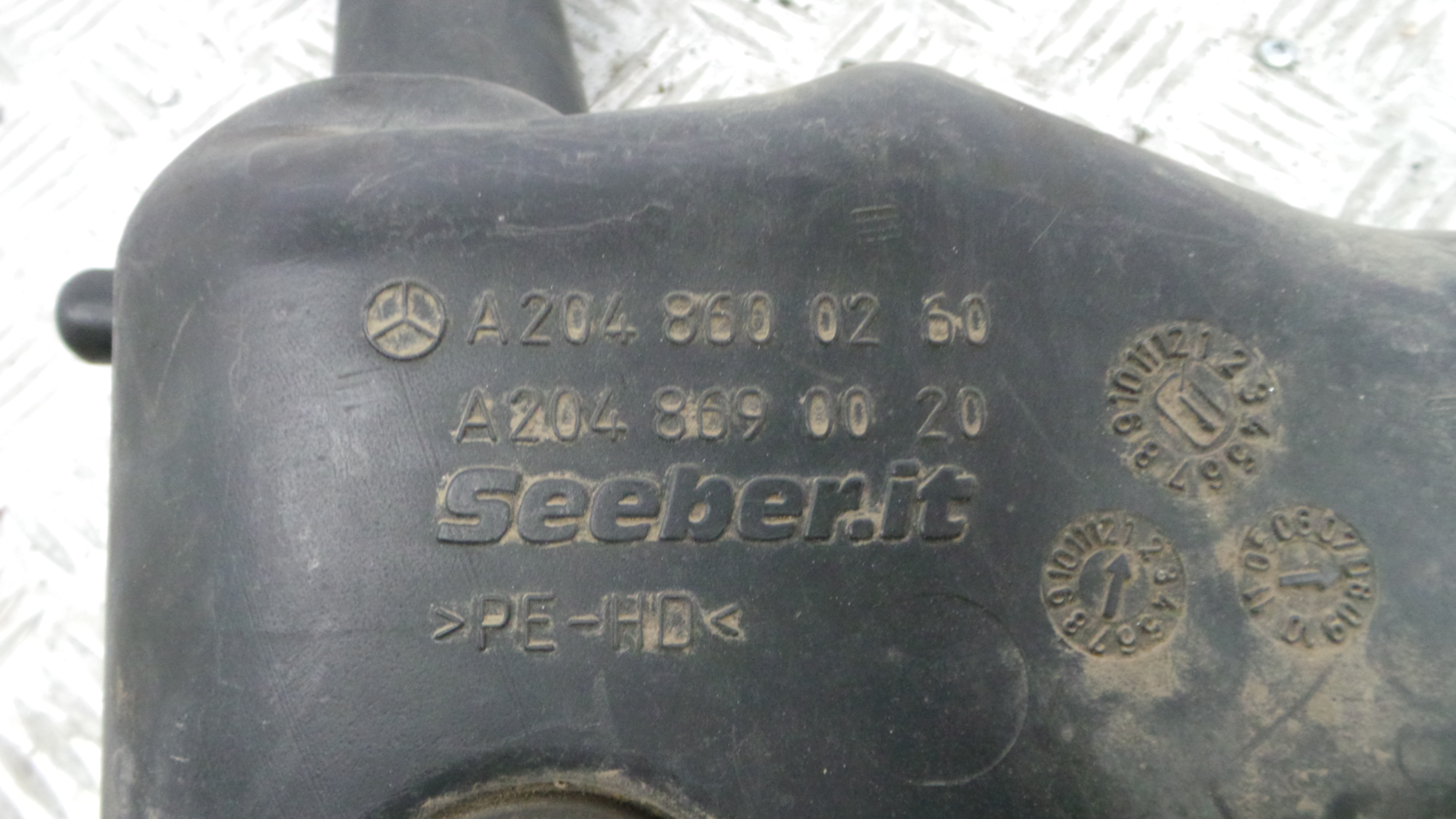 Depósito De Água Do Limpa-vidros A2048600260 - MERCEDES-BENZ C-CLASS (W204)-33187975