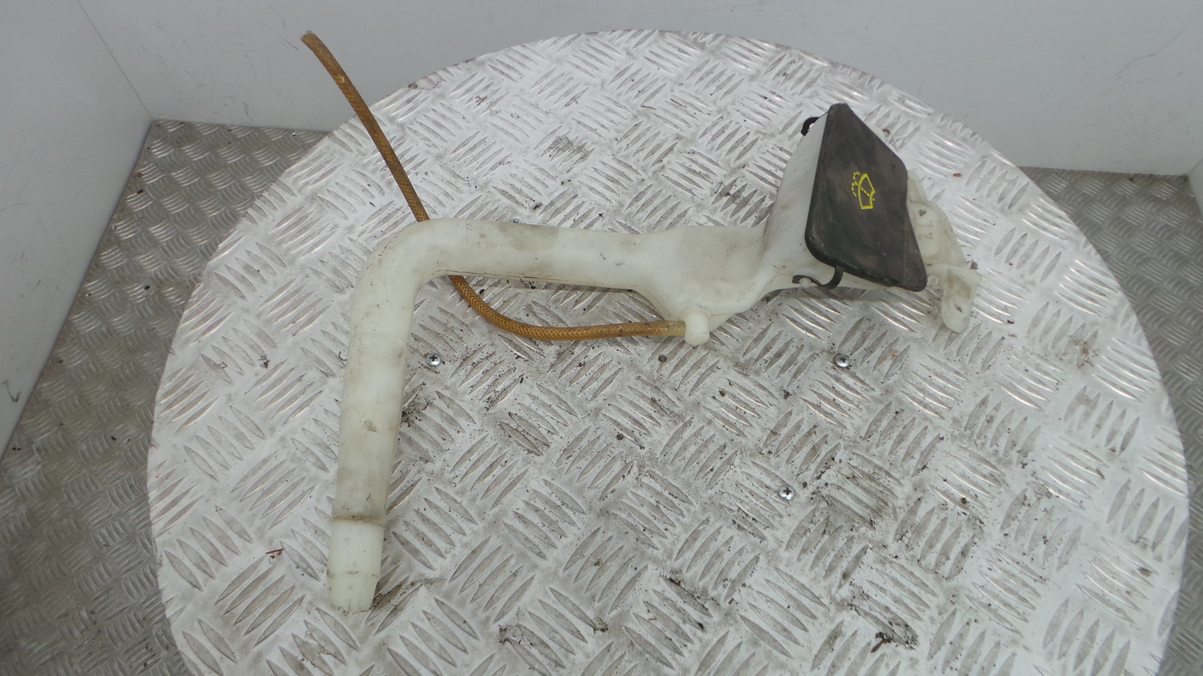 Depósito De Água Do Limpa-vidros 2118600064 - MERCEDES-BENZ E-CLASS (W211)-33187978