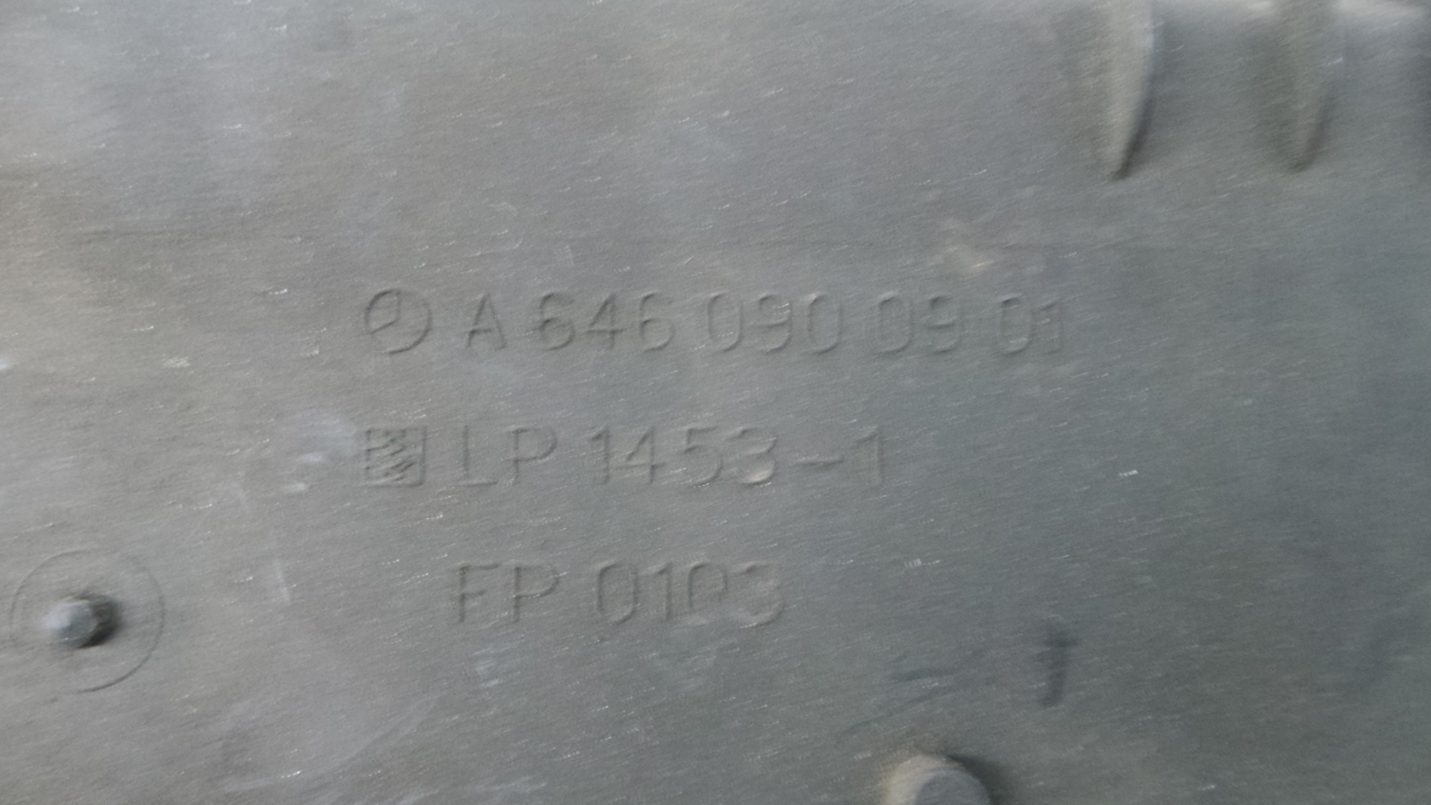 Caixa Filtro de Ar  A6460900901 - MERCEDES-BENZ C-CLASS (W203)-33187996