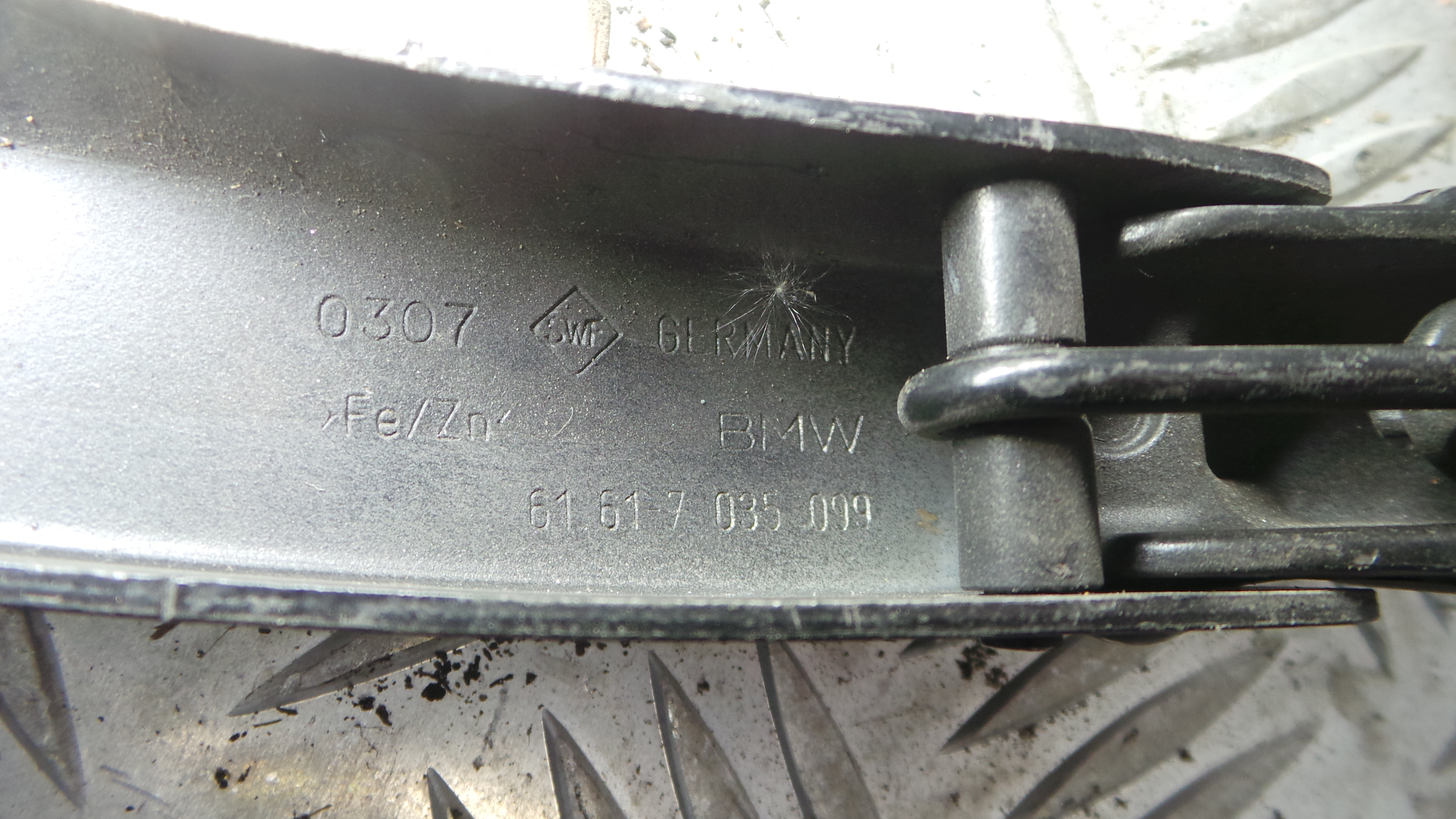 Braço Esquerdo Limpa Para Brisas 61.61-7035099 - BMW 5 (E60)-33188018