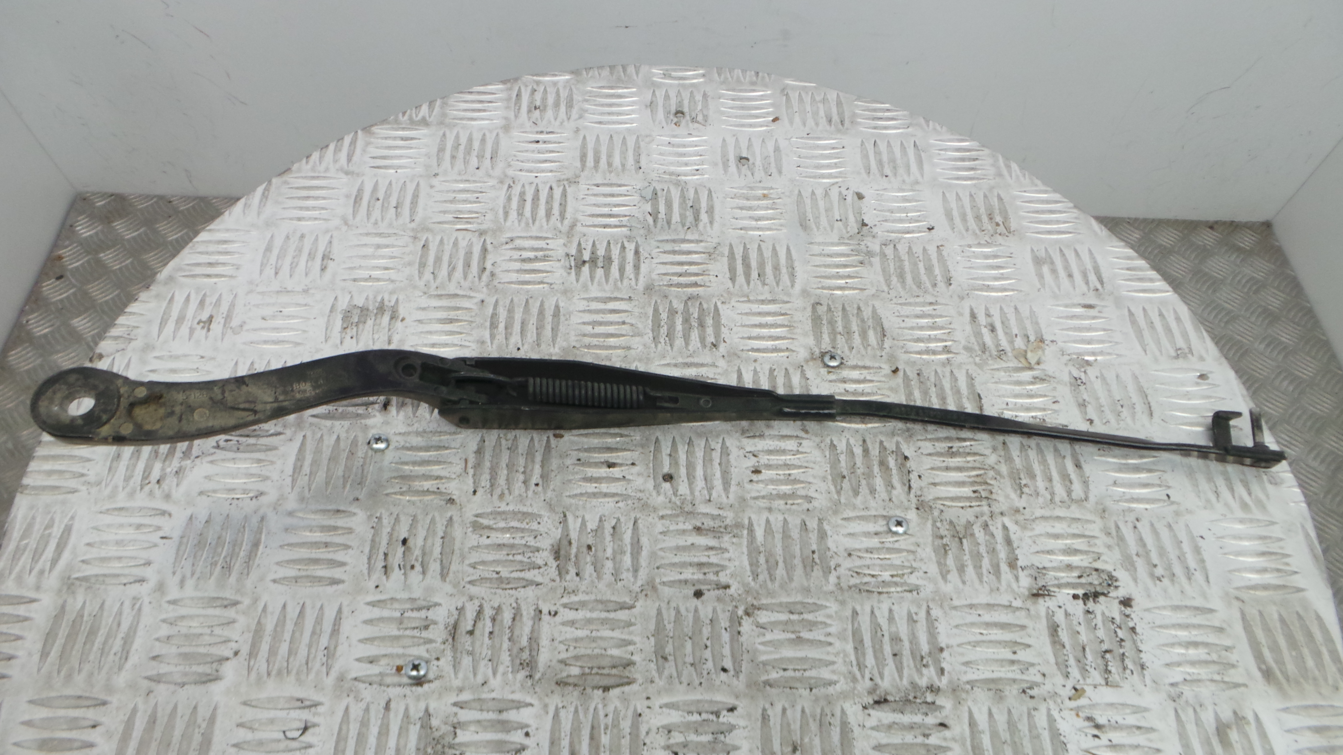 Braço Esquerdo Limpa Para Brisas A2048200144 - MERCEDES-BENZ C-CLASS (W204)-33188033