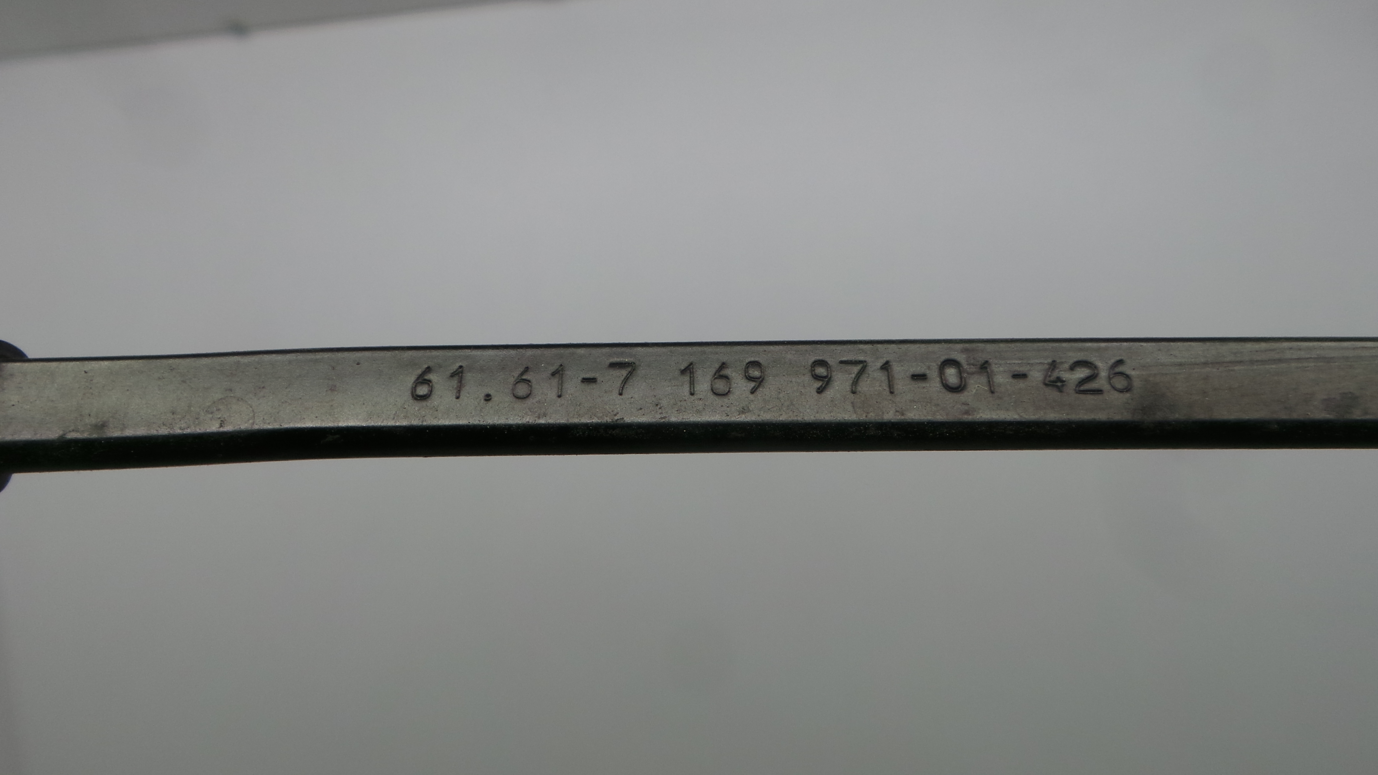 Braço Esquerdo Limpa Para Brisas 61.61-7169971 - BMW 1 (E87)-33188048