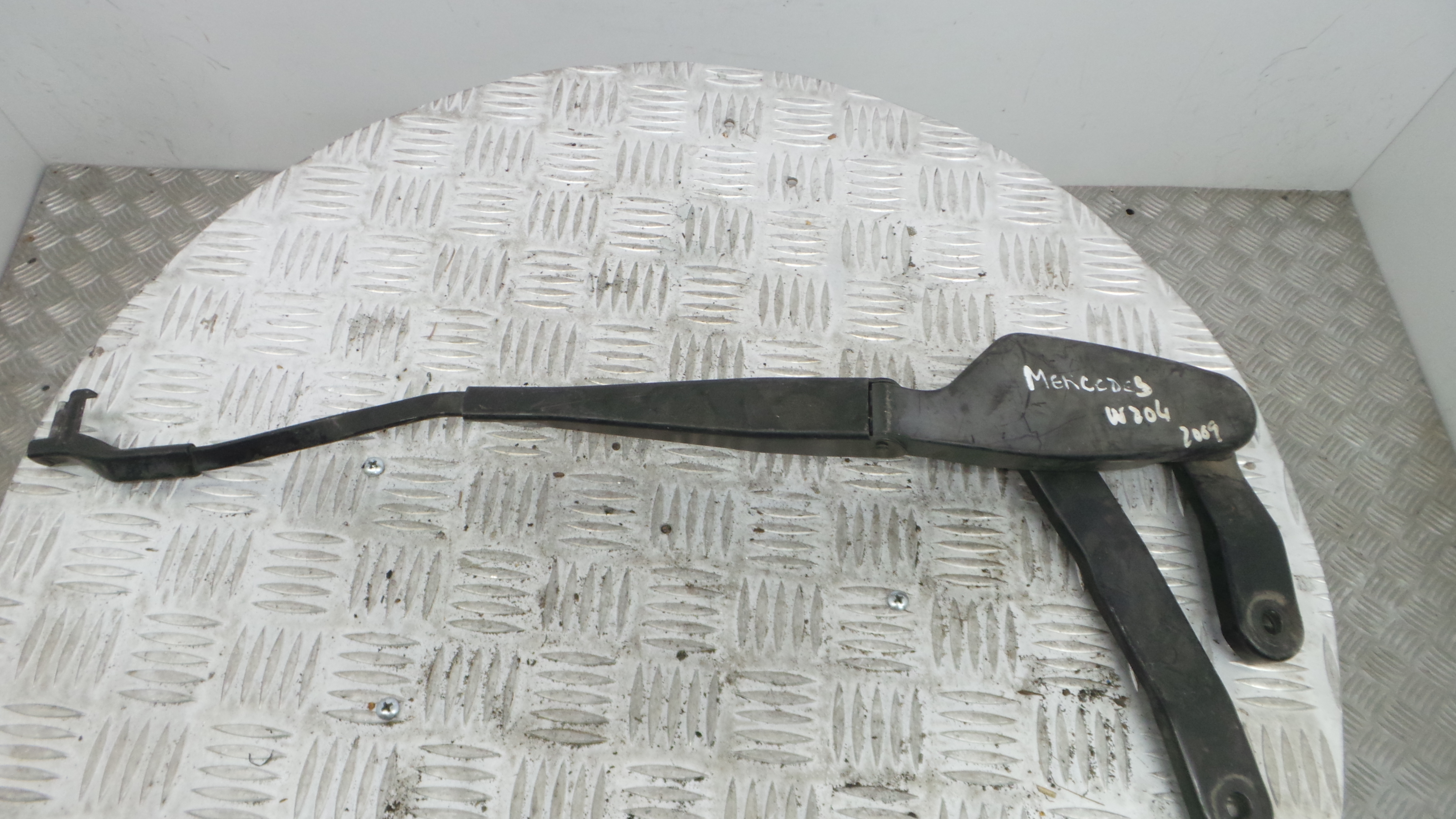 Braço Direito Limpa Para brisas A2048201544 - MERCEDES-BENZ C-CLASS (W204)-33188051