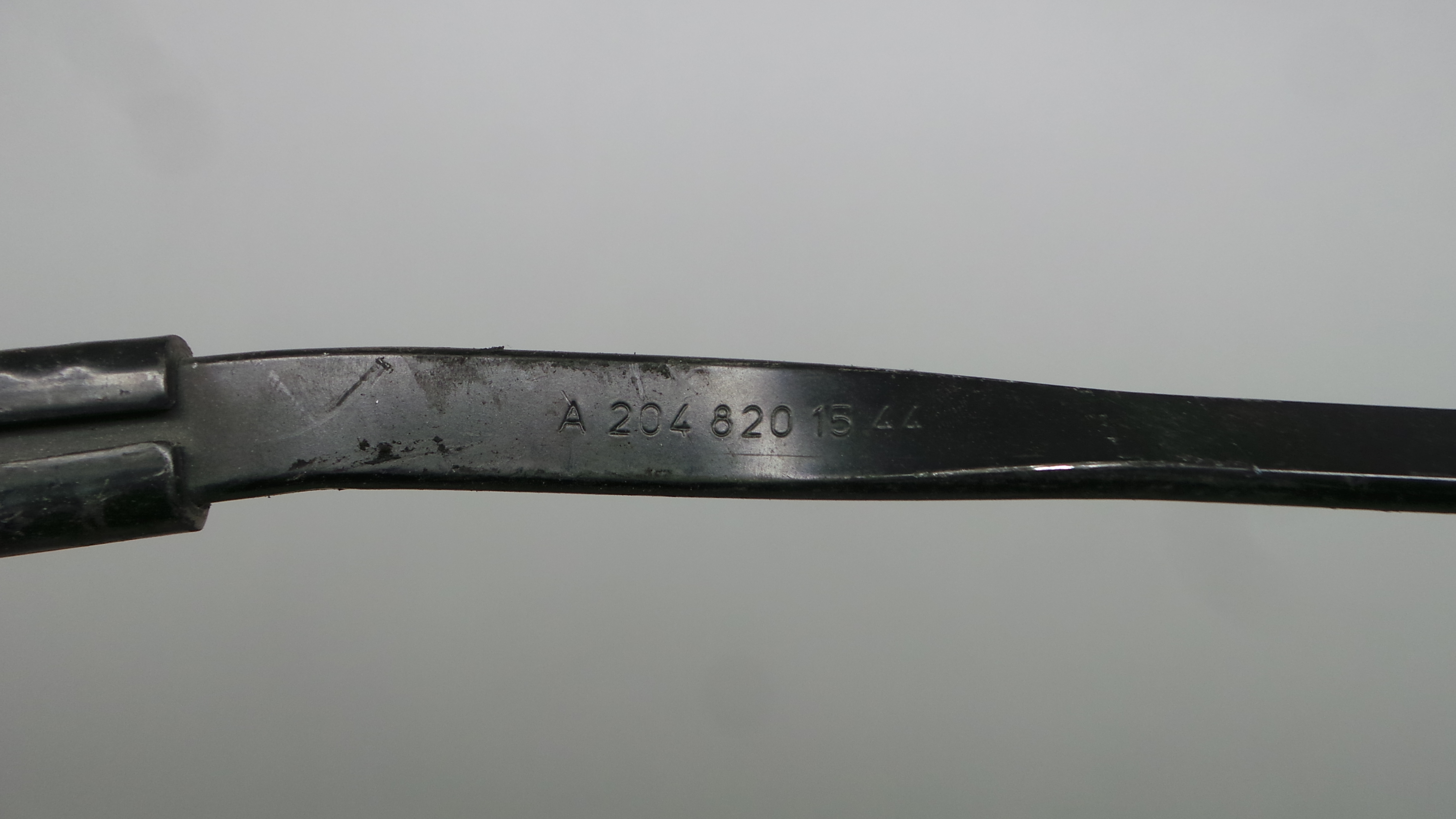 Braço Direito Limpa Para brisas A2048201544 - MERCEDES-BENZ C-CLASS (W204)-33188051