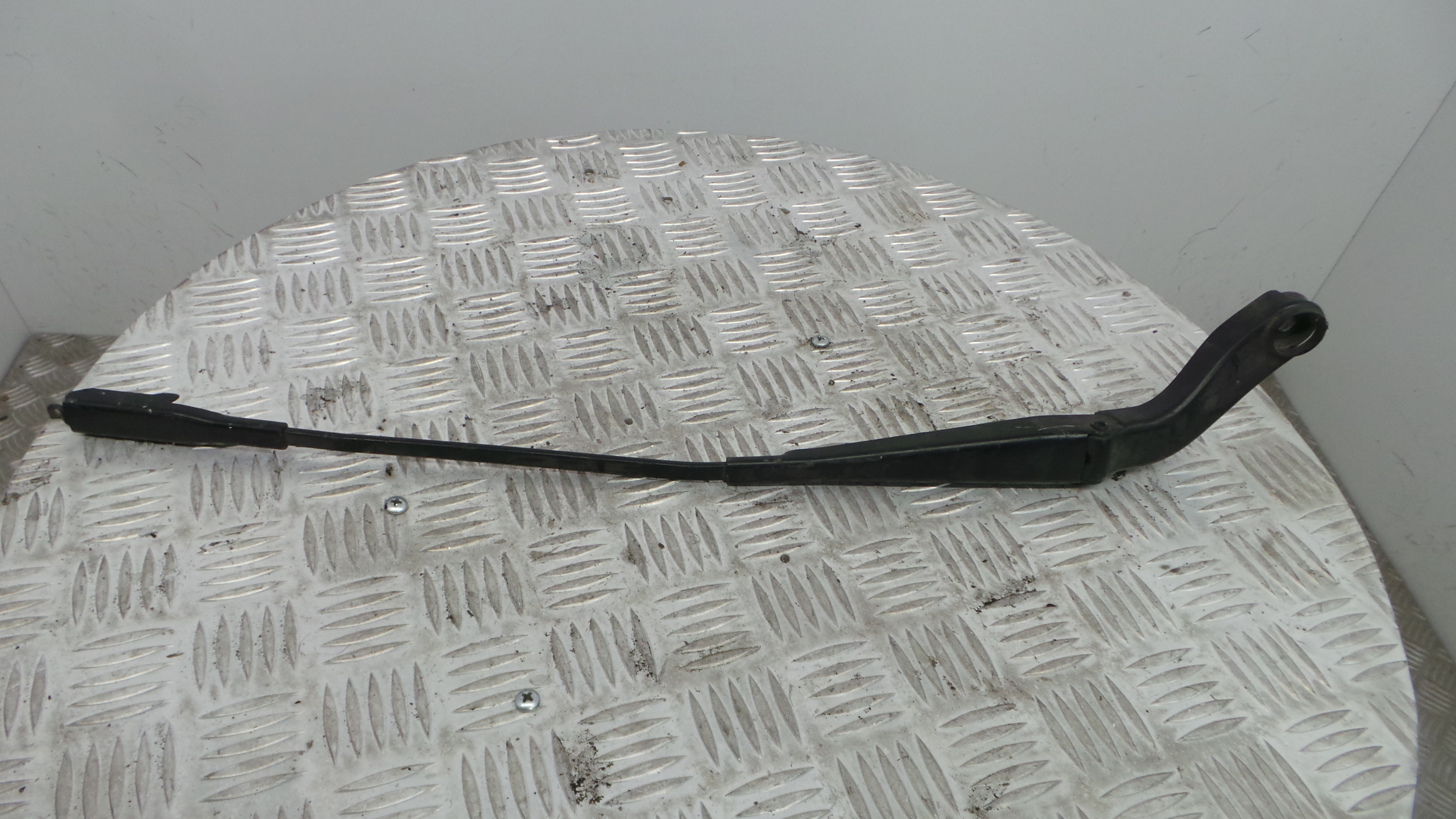Braço Direito Limpa Para brisas A1698200240 - MERCEDES-BENZ A-CLASS (W169)-33188084