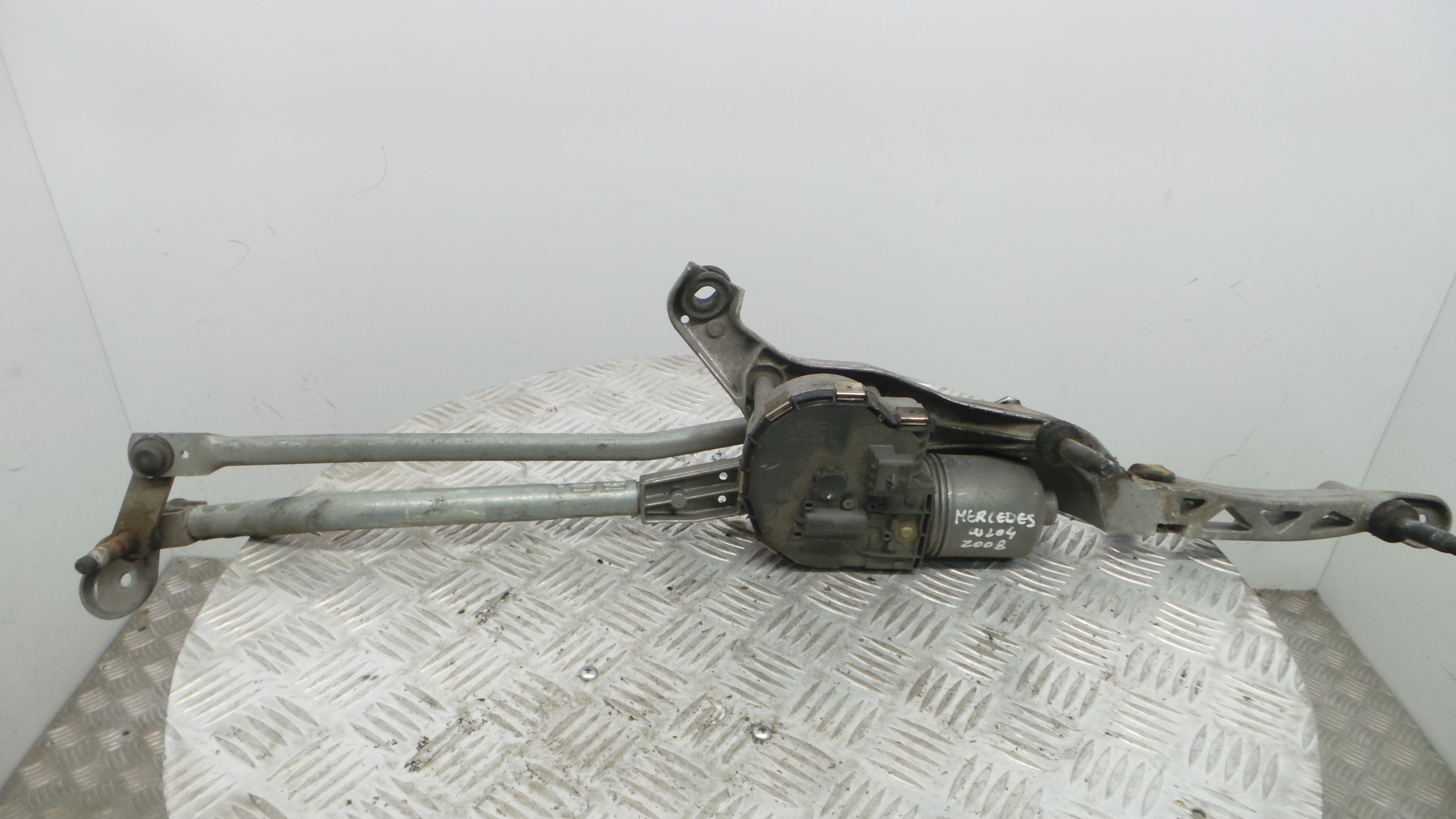 Motor Limpa Vidros Frente  0390241843 - MERCEDES-BENZ C-CLASS (W204)-33188129
