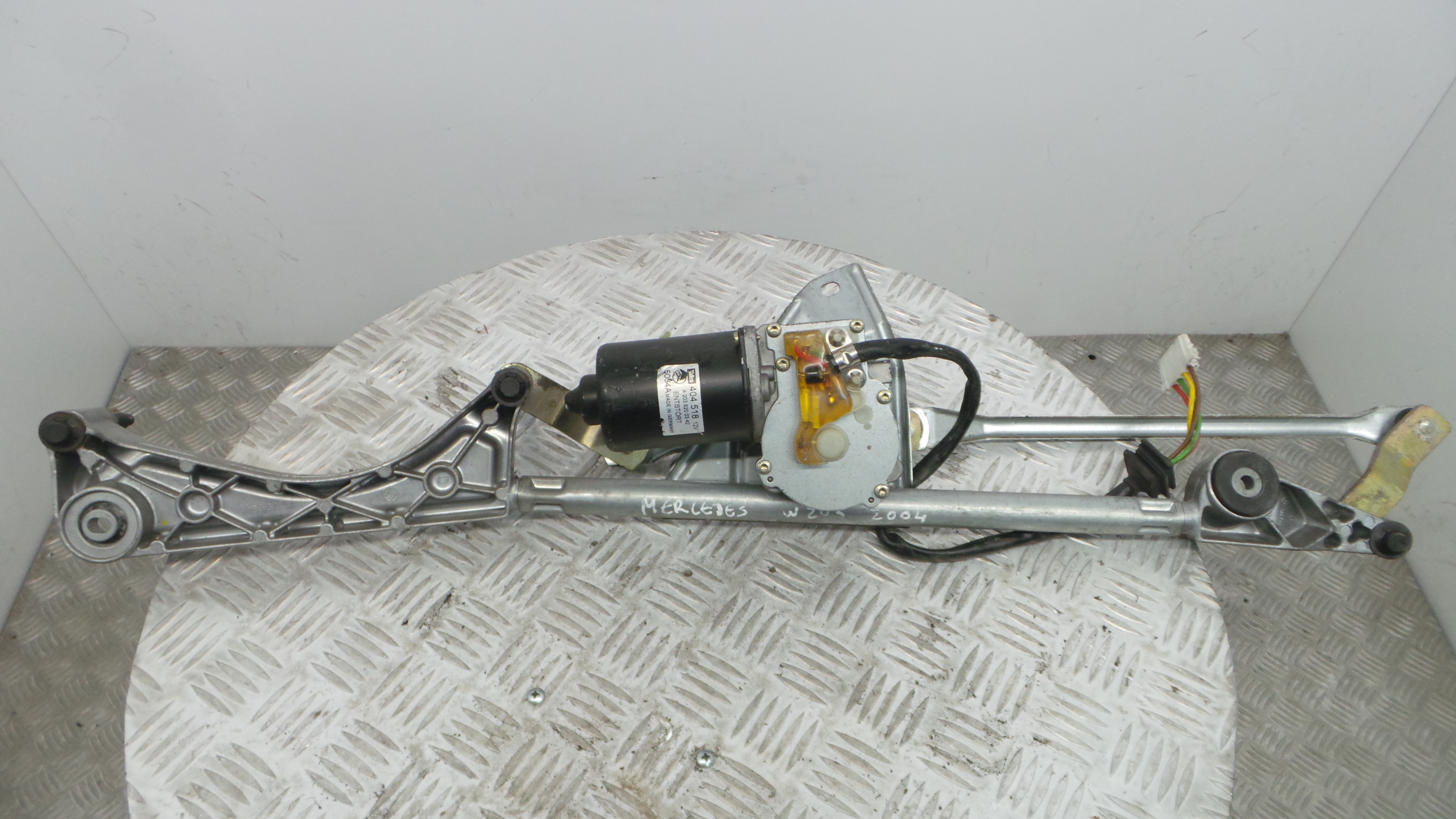 Motor Limpa Vidros Frente  A2038204742 - MERCEDES-BENZ C-CLASS (W203)-33188140