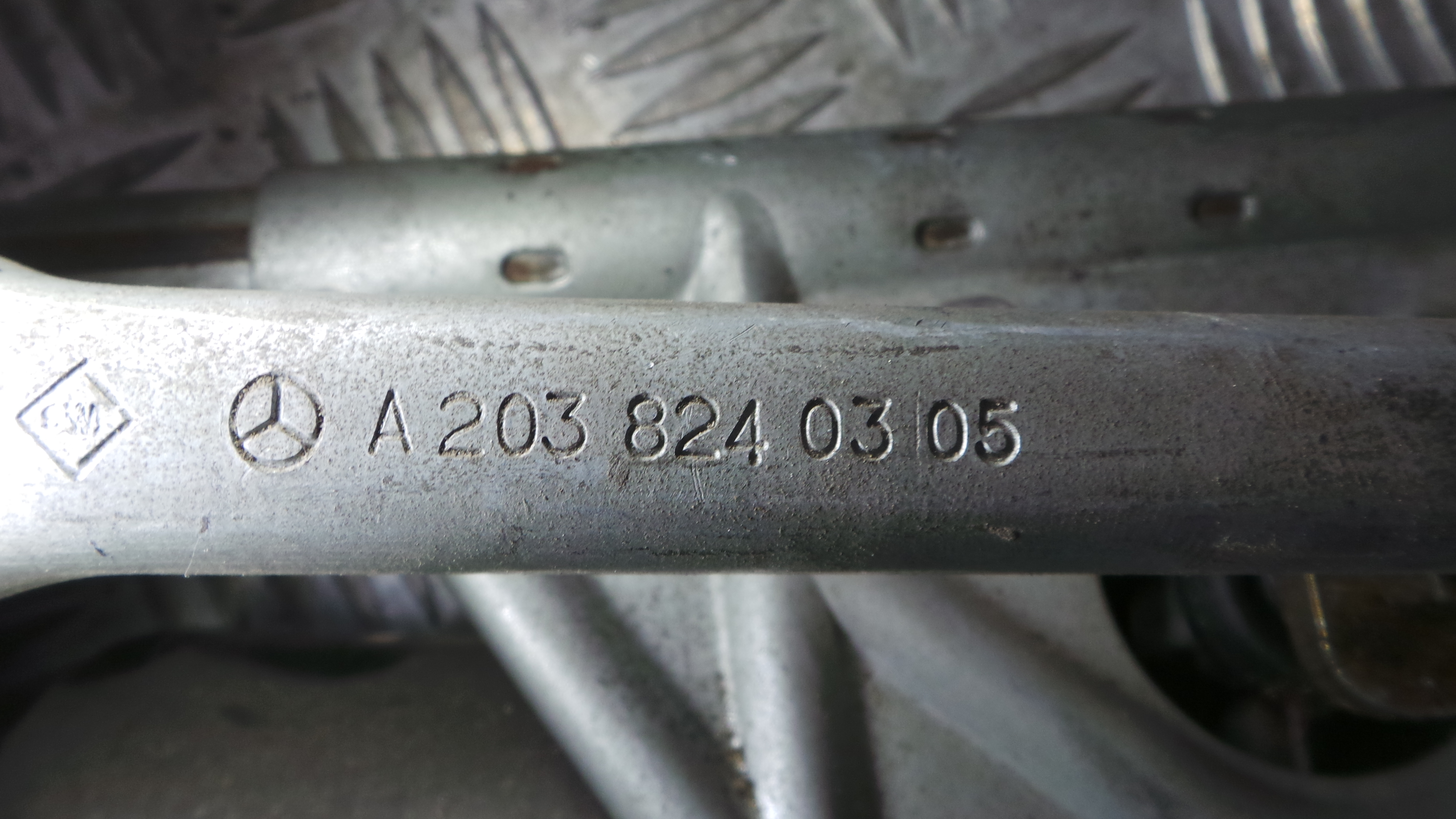 Motor Limpa Vidros Frente  A2038204742 - MERCEDES-BENZ C-CLASS (W203)-33188140