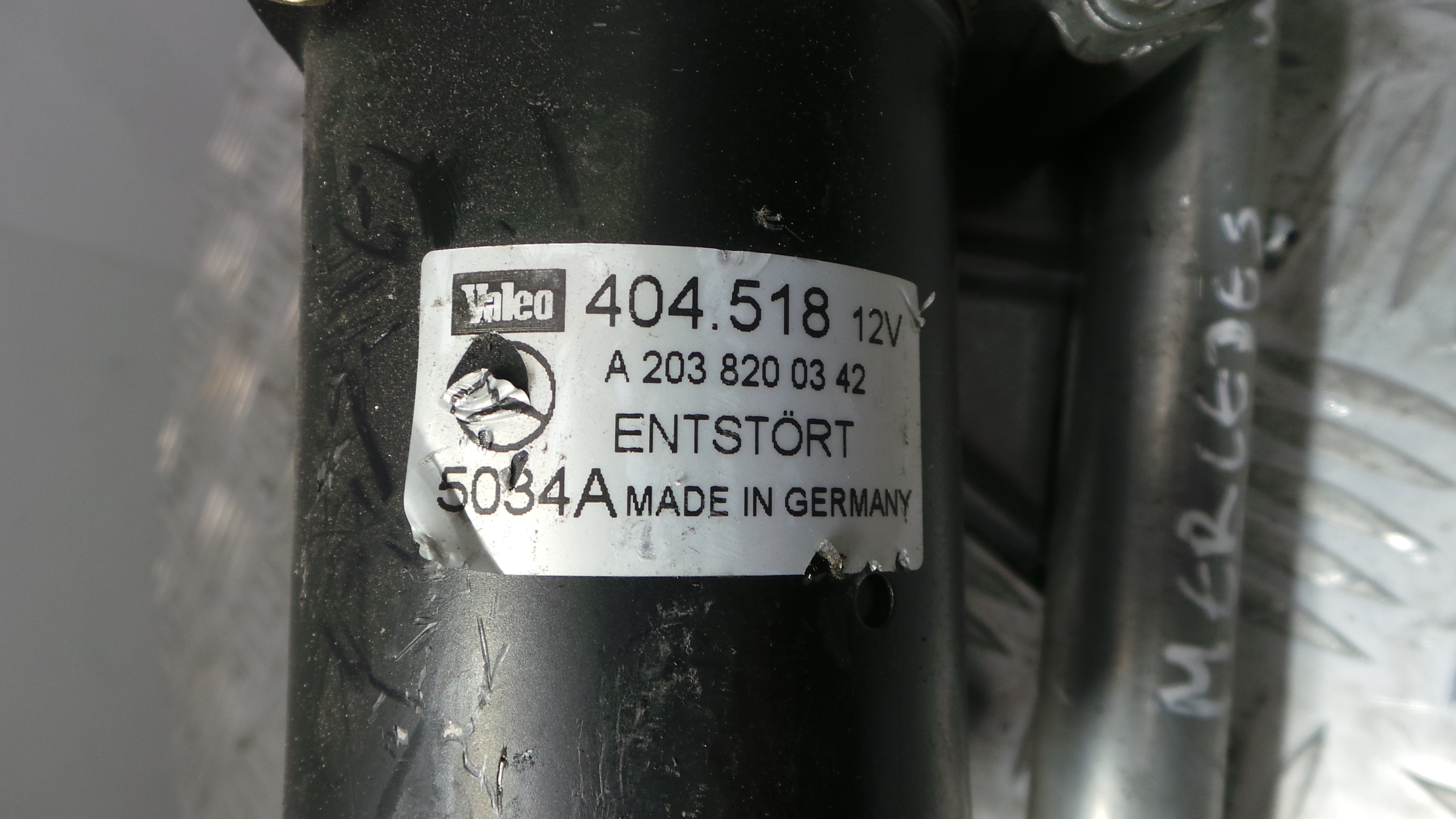 Motor Limpa Vidros Frente  A2038204742 - MERCEDES-BENZ C-CLASS (W203)-33188140