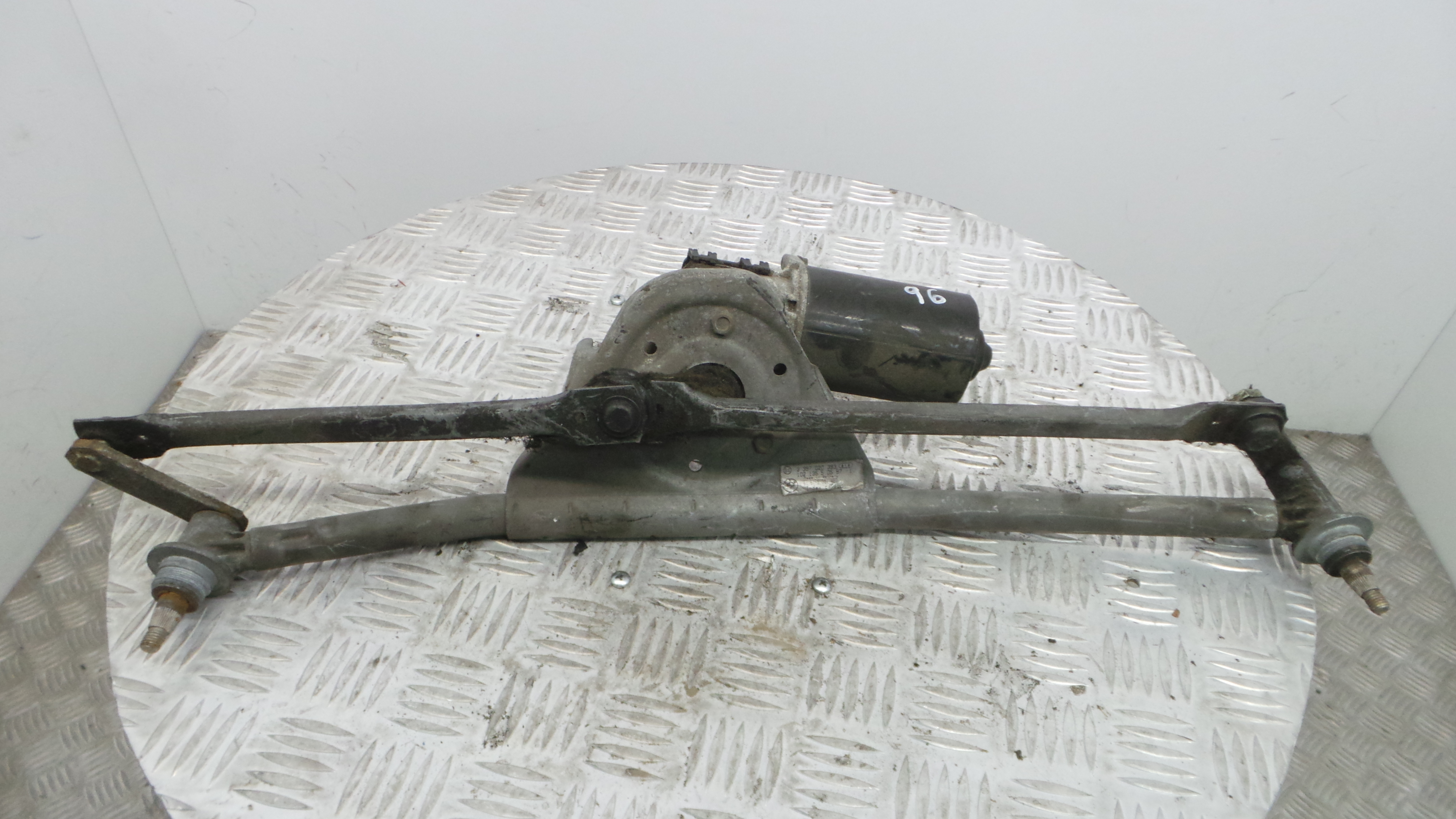 Motor Limpa Vidros Frente 61.61-8391420 - BMW 3 (E36)-33188178 Motor Limpa Vidros Frente 61.61-8391420 - BMW 3 (E36)-33188178