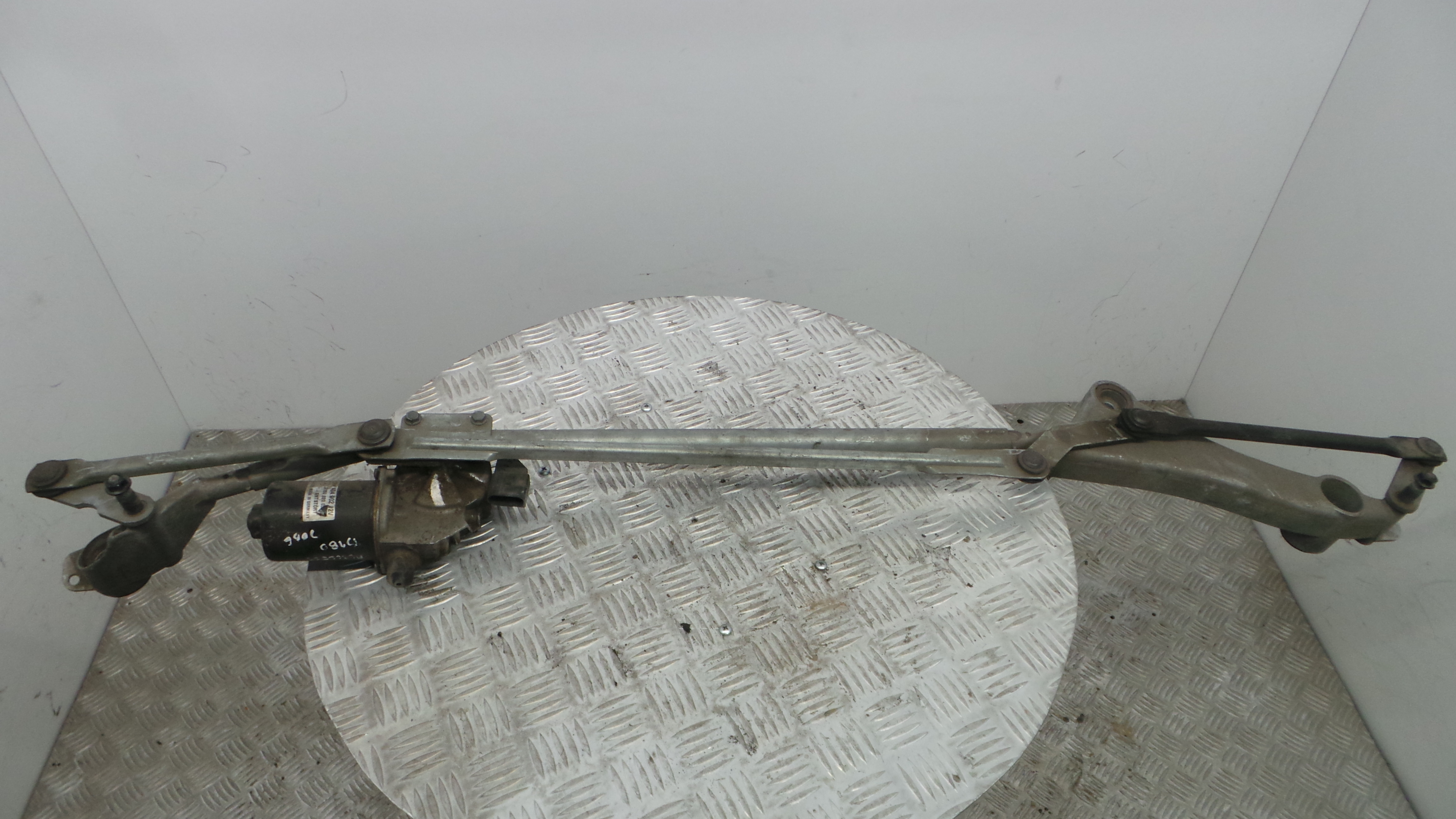 Motor Limpa Vidros Frente A1698200300 - MERCEDES-BENZ B-CLASS Sports Tourer (W245)-33188188 Motor Limpa Vidros Frente A1698200300 - MERCEDES-BENZ B-CLASS Sports Tourer (W245)-33188188