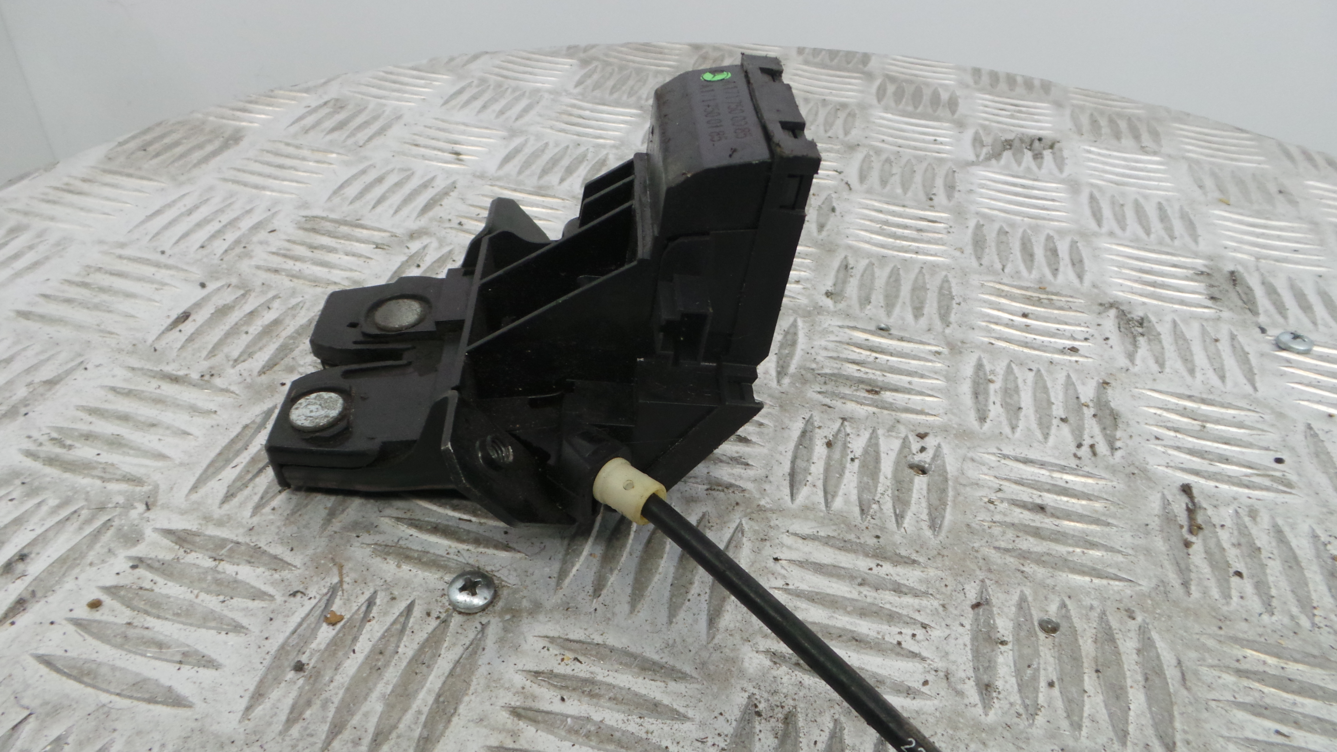 Fecho Mala  A1717500085 - MERCEDES-BENZ A-CLASS (W176)-33188408