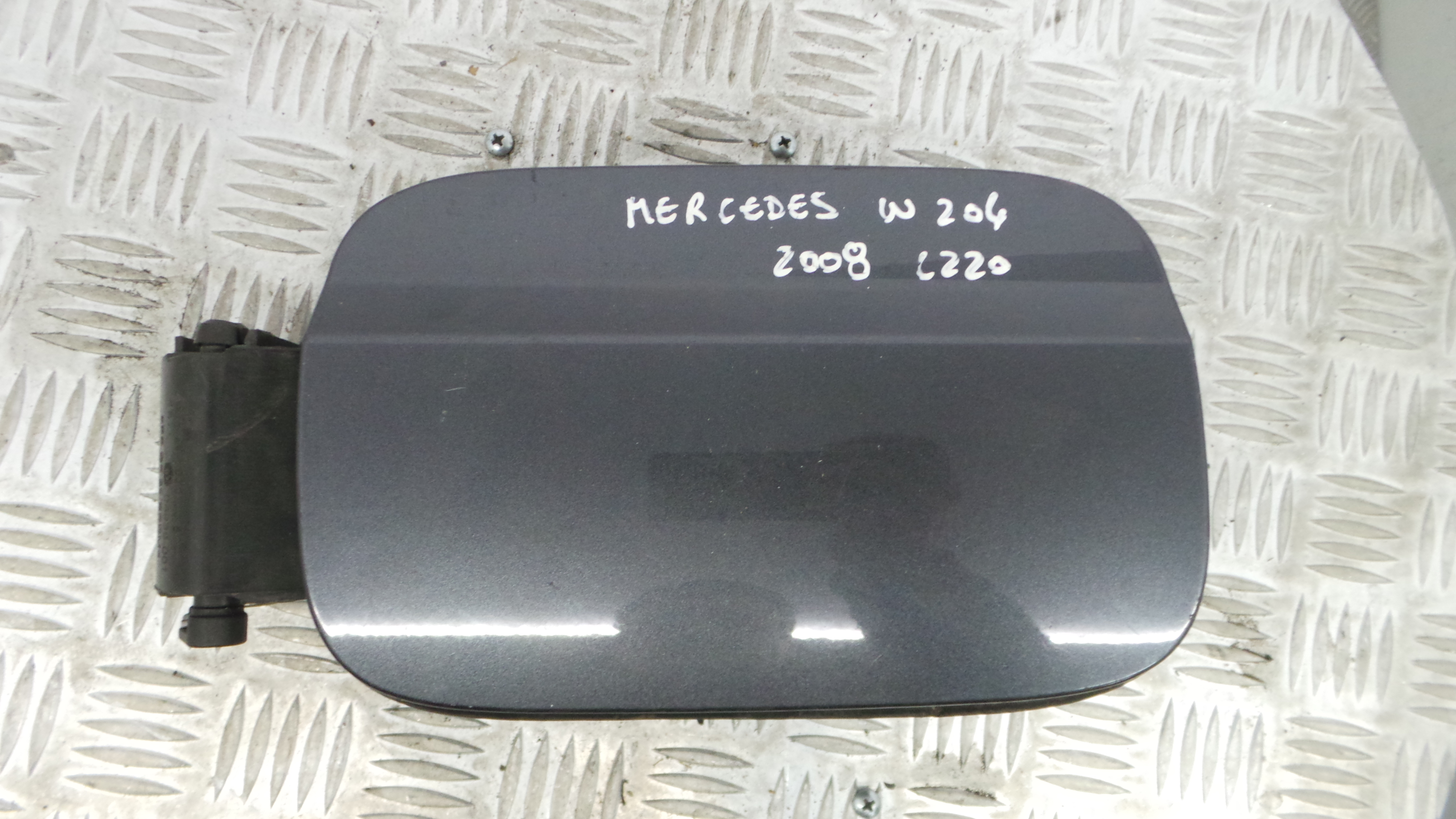 Tampão de Combustivel  A2046300067 - MERCEDES-BENZ C-CLASS (W204)-33188422