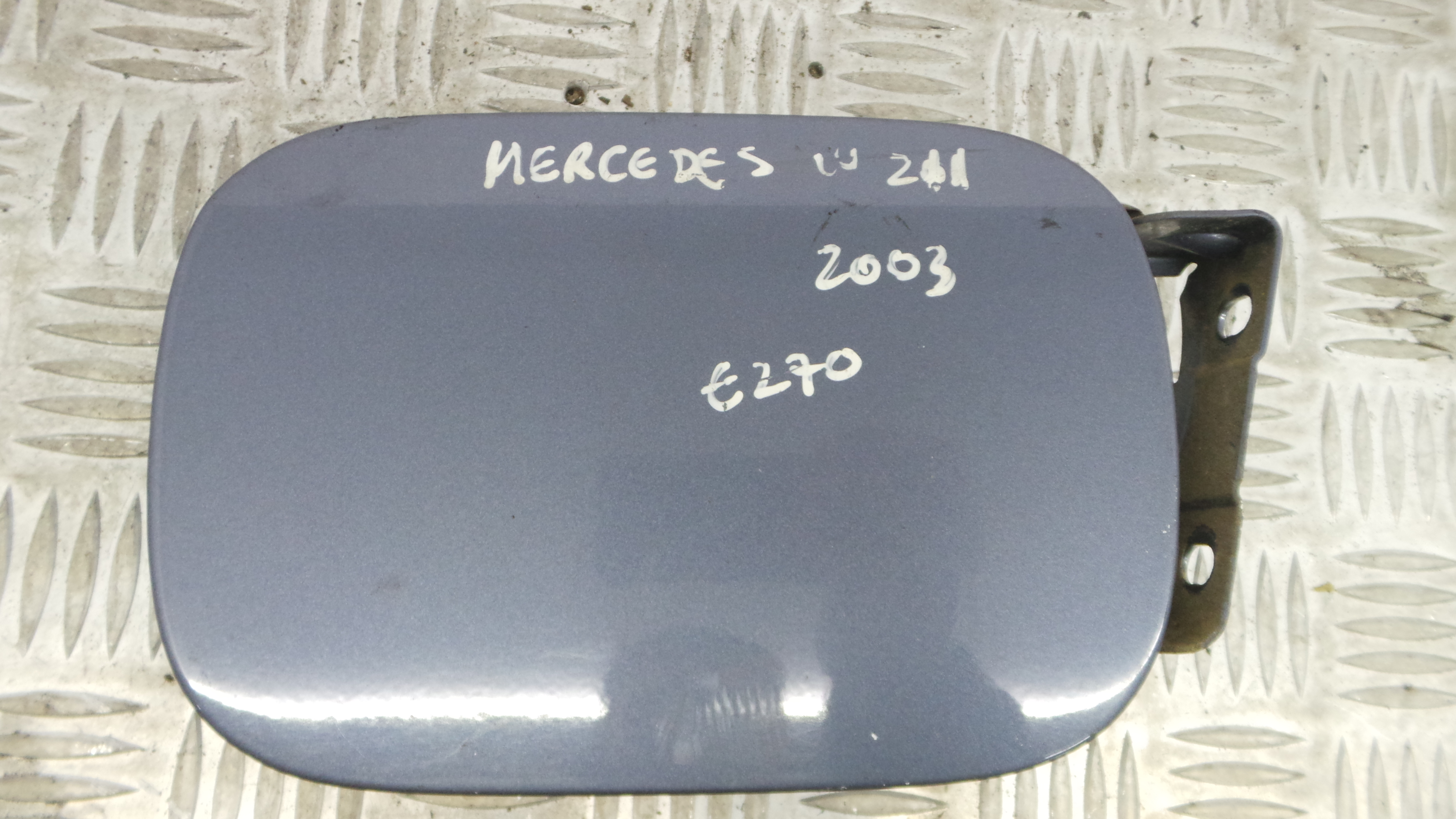 Tampão de Combustivel  A2117500206 - MERCEDES-BENZ E-CLASS (W211)-33188433