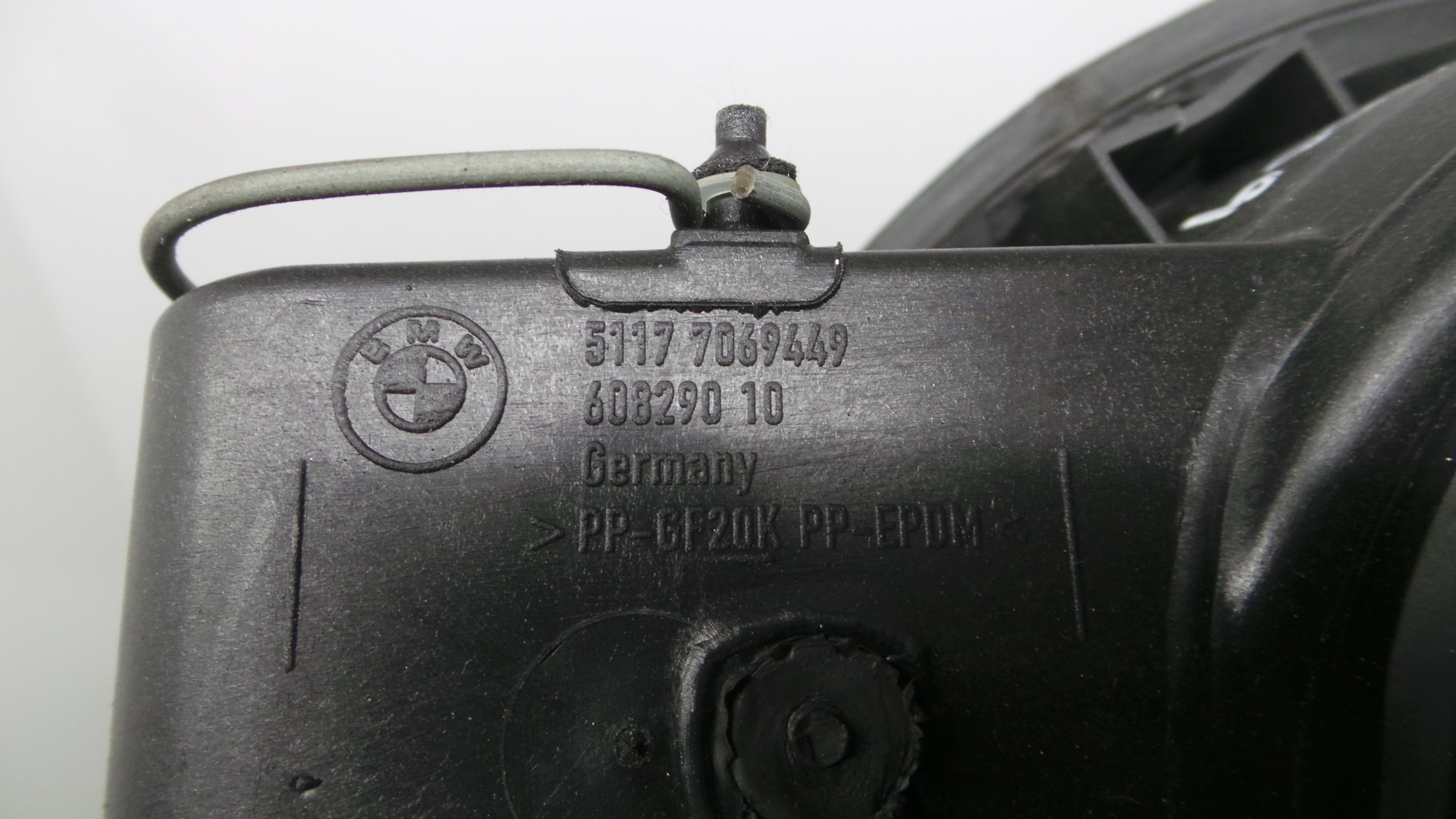 Tampão de Combustivel 51.17-7069449 - BMW 1 (E87)-33188455