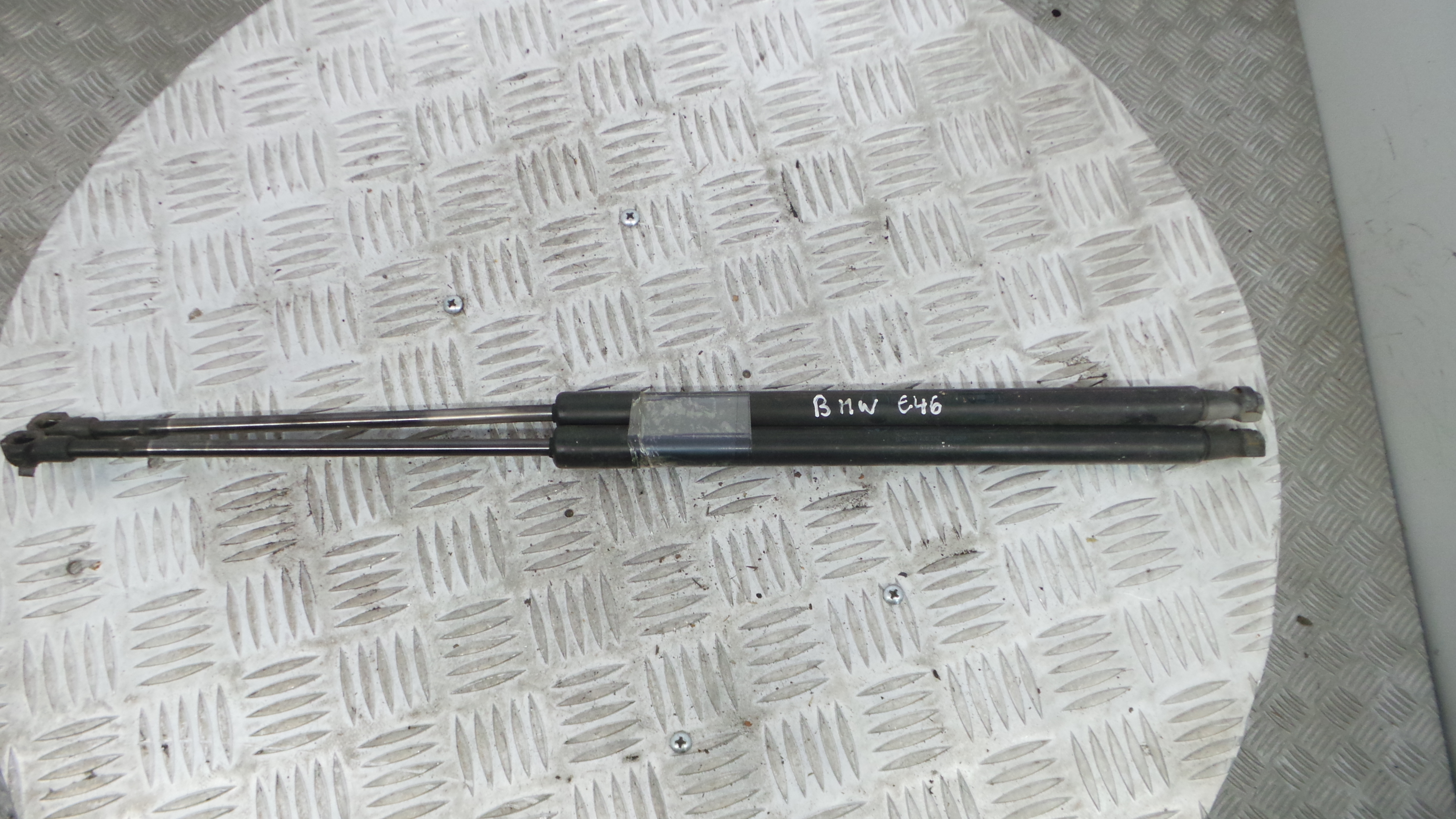 Amortecedor da Mala 51.24-8232873 - BMW 3 (E46)-33188470