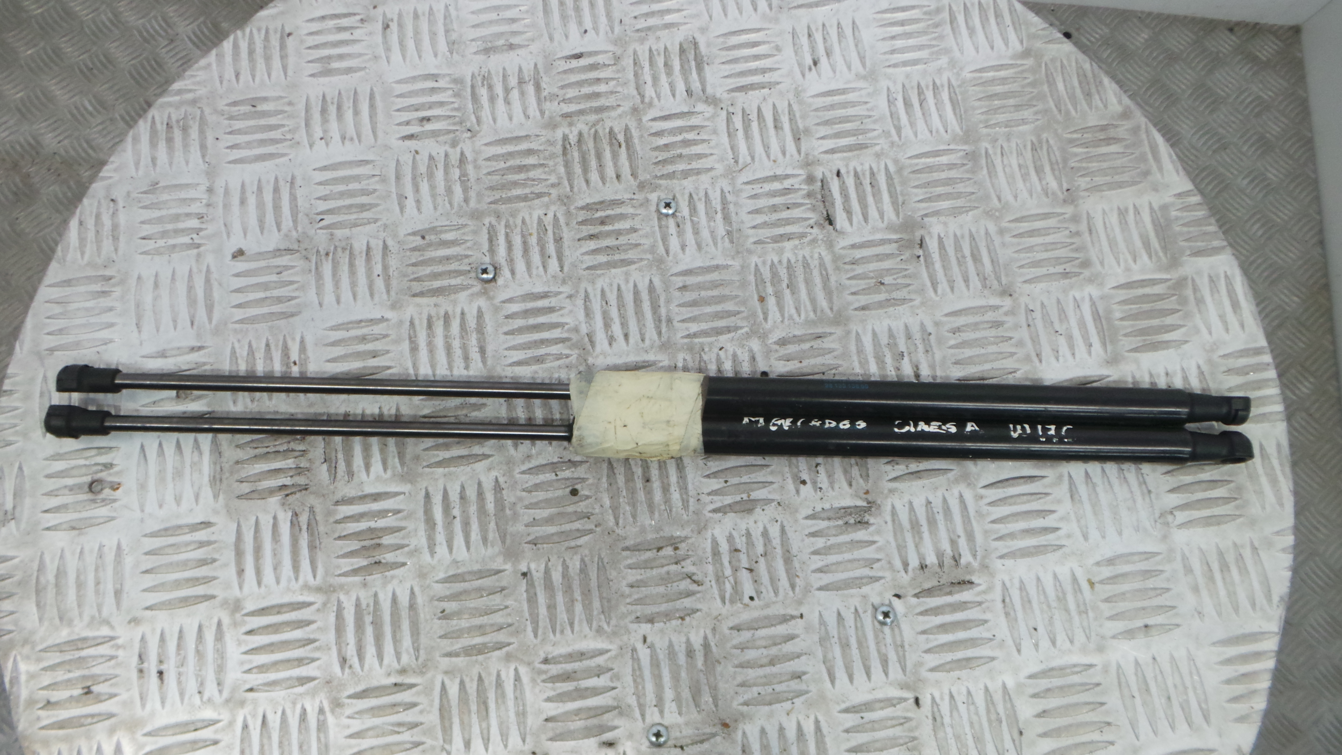 Amortecedor da Mala A1769800164 - MERCEDES-BENZ A-CLASS (W176)-33188478