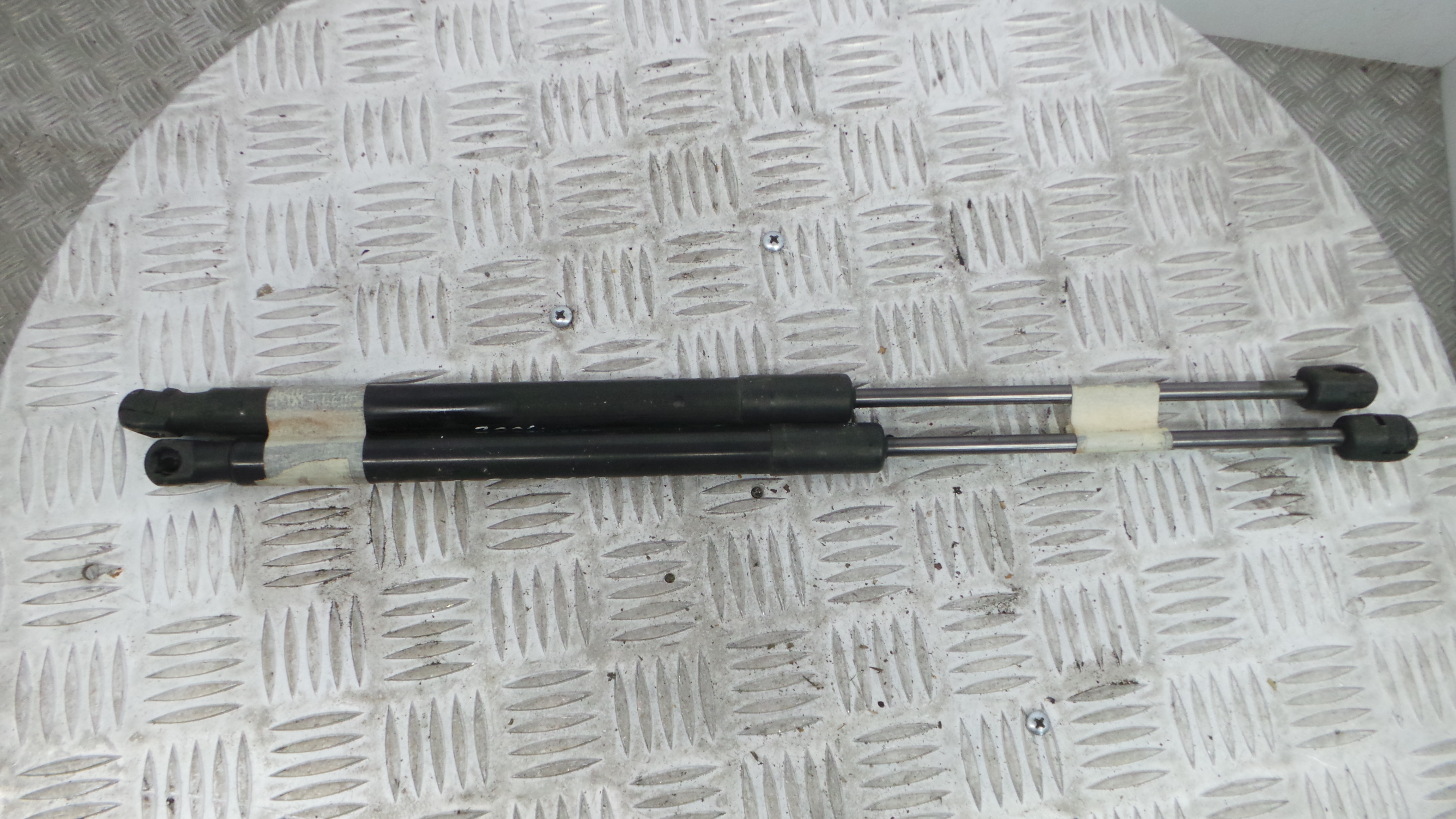 Amortecedor da Mala A2127400045 - MERCEDES-BENZ E-CLASS (W212)-33188481