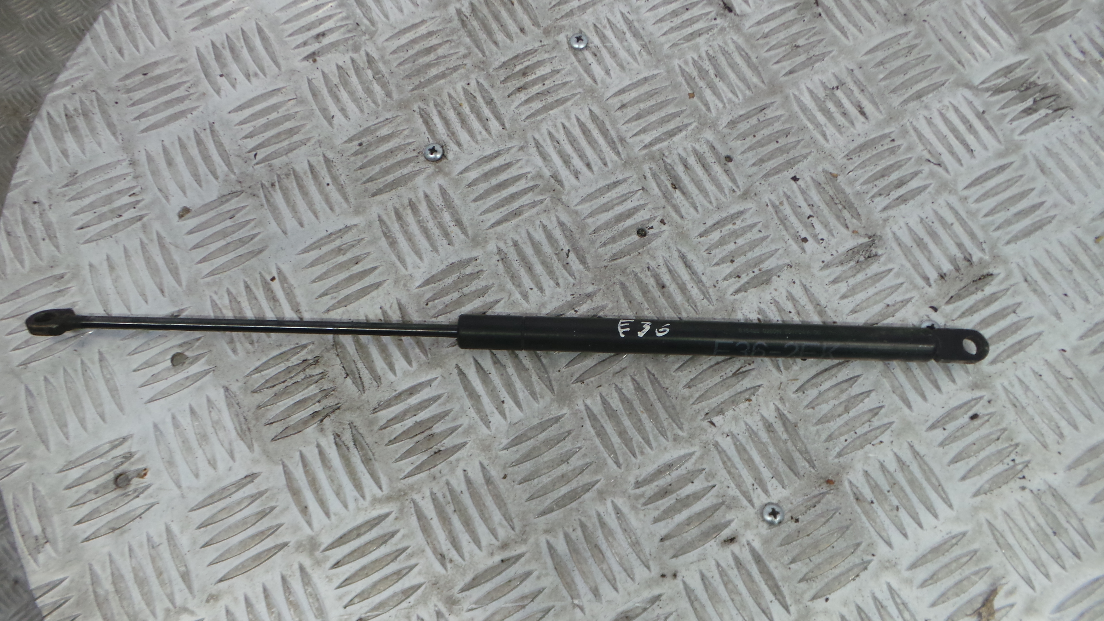 Amortecedor do Capot 51.23-8119558 - BMW 3 (E36)-33188506