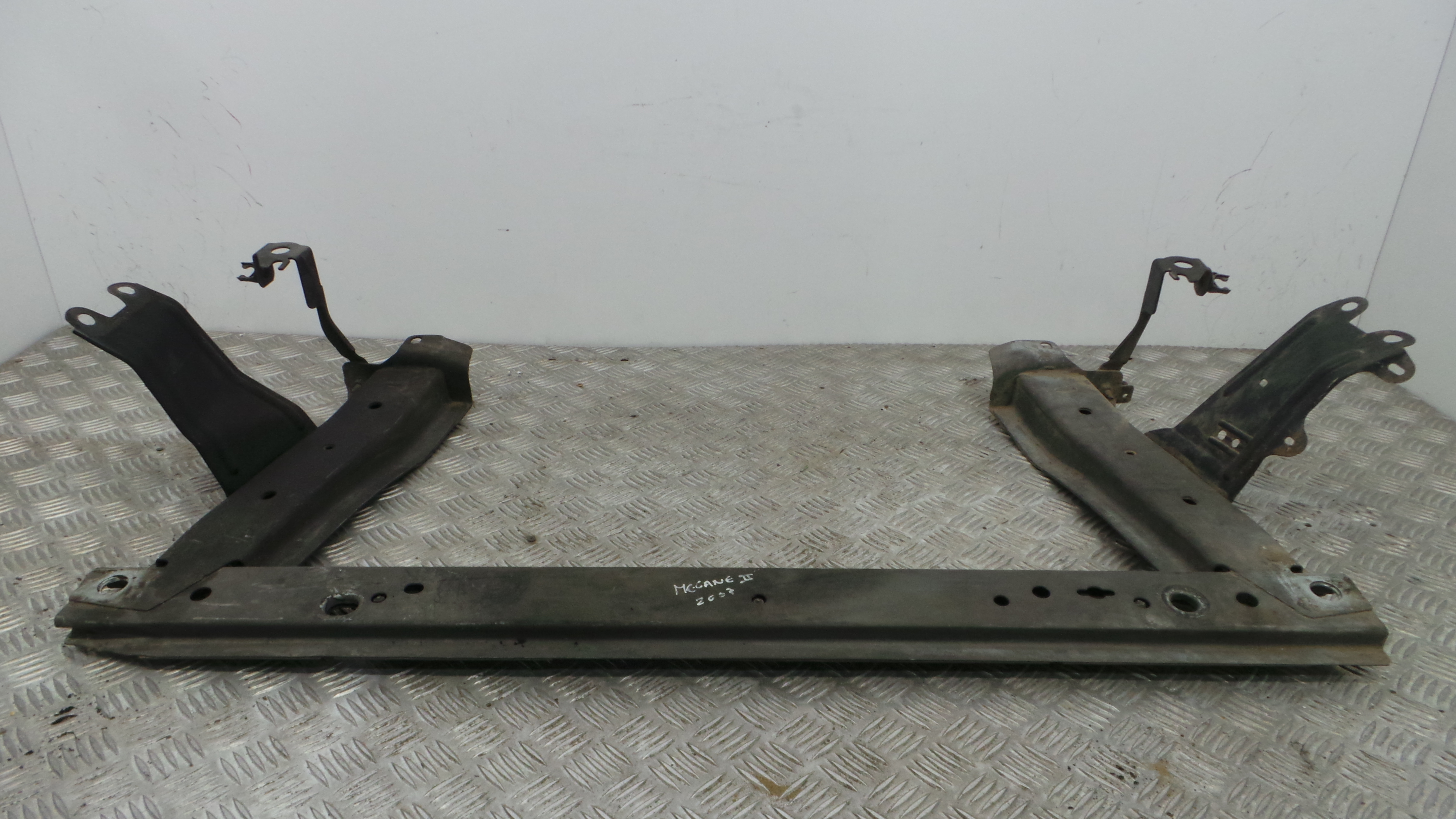 Travessa Inferior 8200197451 - RENAULT MEGANE II (BM0/1_, CM0/1_)-33189202