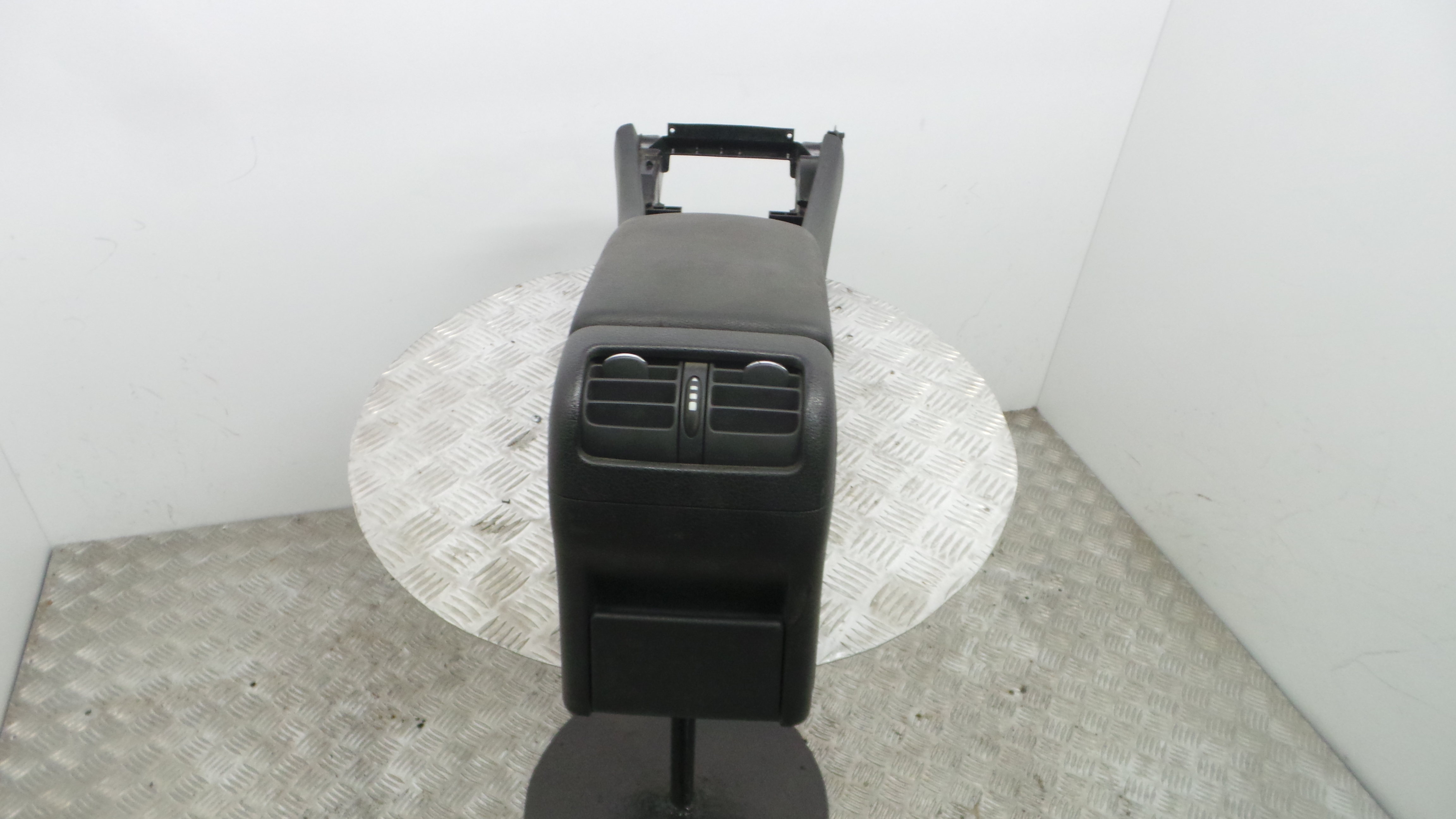 Apoio de Braço Central A20368065509D12 - MERCEDES-BENZ C-CLASS (W203)-33189309