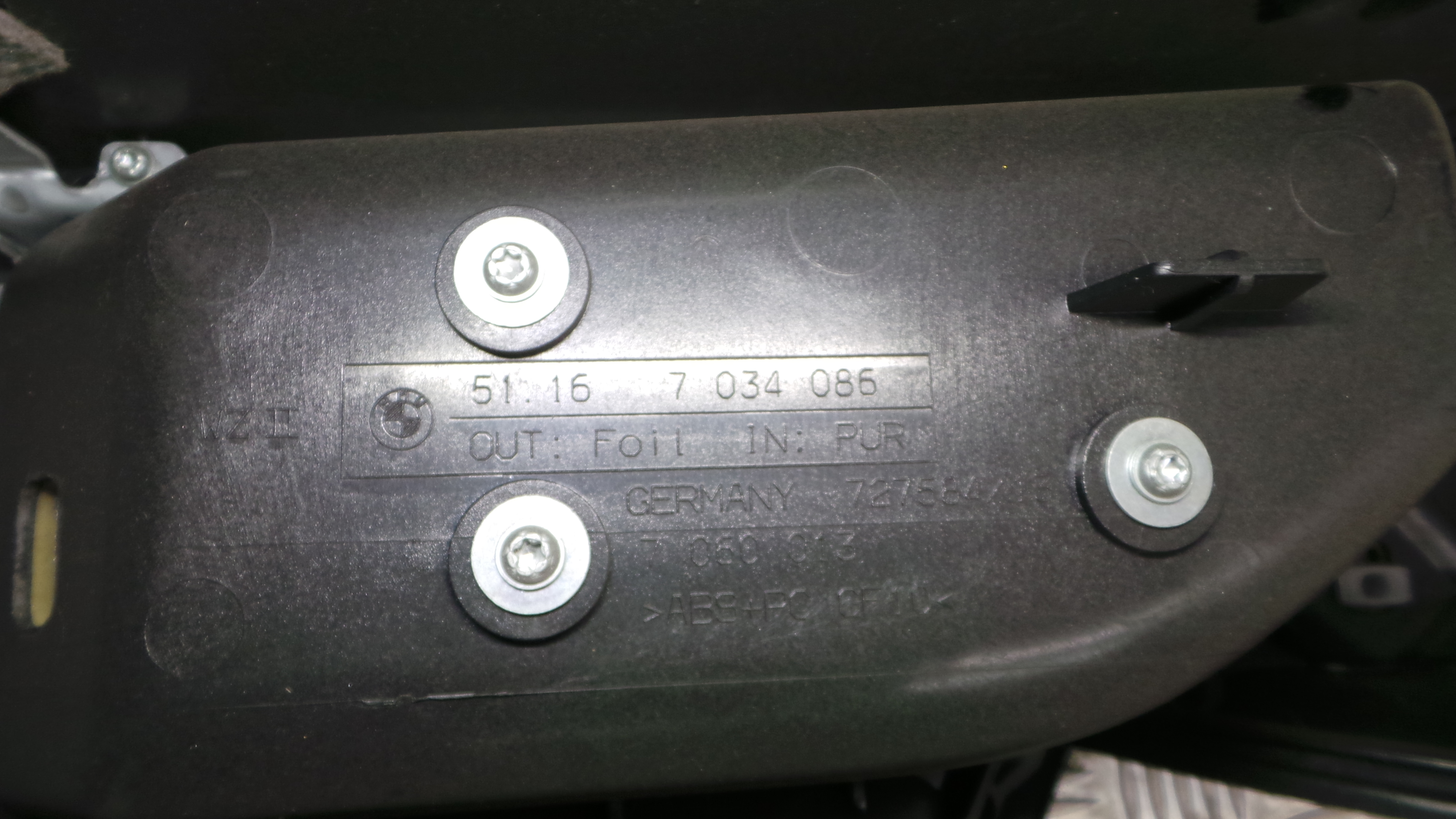 Apoio de Braço Central 51.16-7034086 - BMW 5 (E60)-33189316