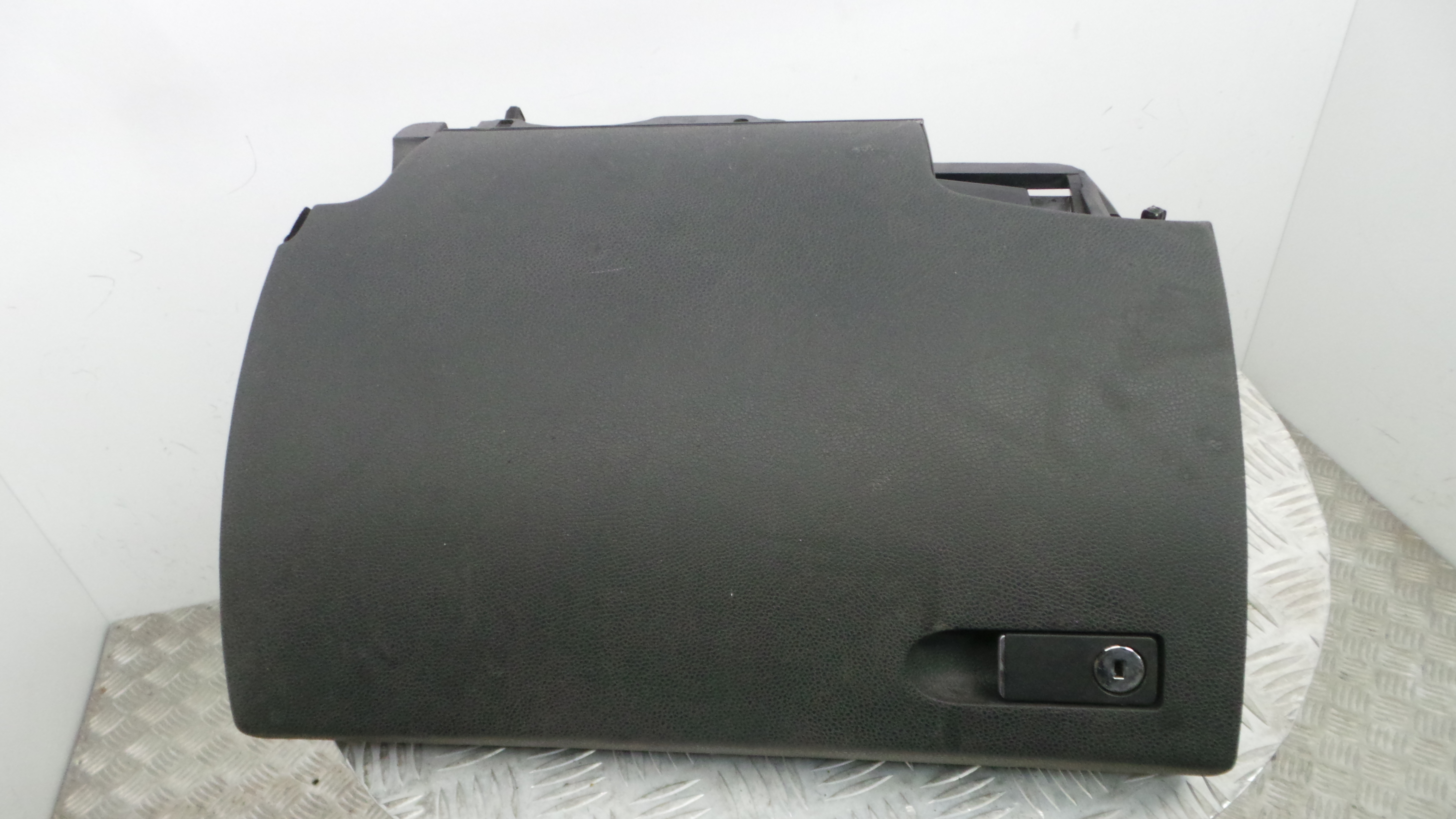 Porta Luvas A2046802691 - MERCEDES-BENZ C-CLASS (W204)-33189475 Porta Luvas A2046802691 - MERCEDES-BENZ C-CLASS (W204)-33189475