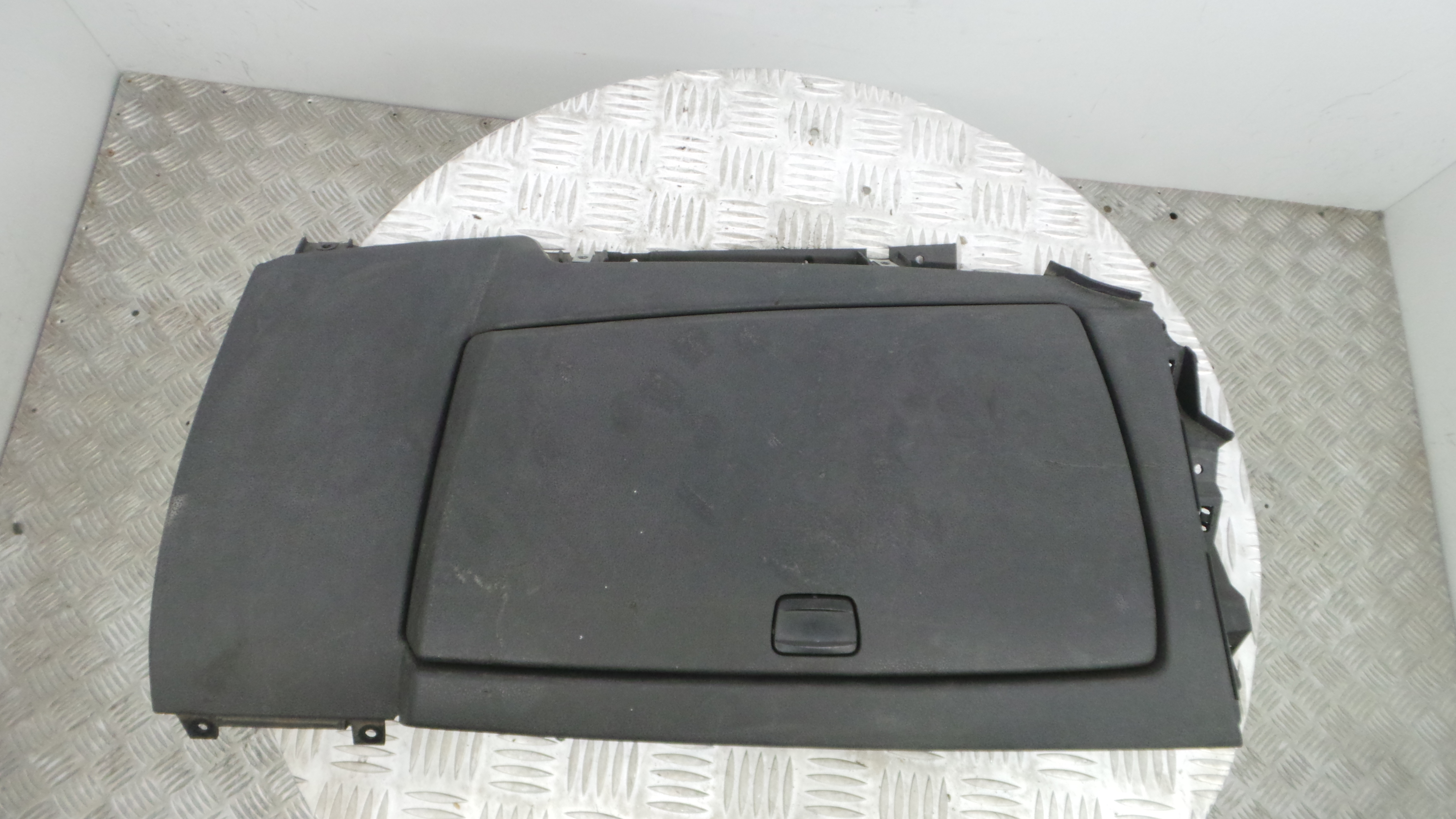 Porta Luvas 51.45-7068895 - BMW 1 (E87)-33189481 Porta Luvas 51.45-7068895 - BMW 1 (E87)-33189481