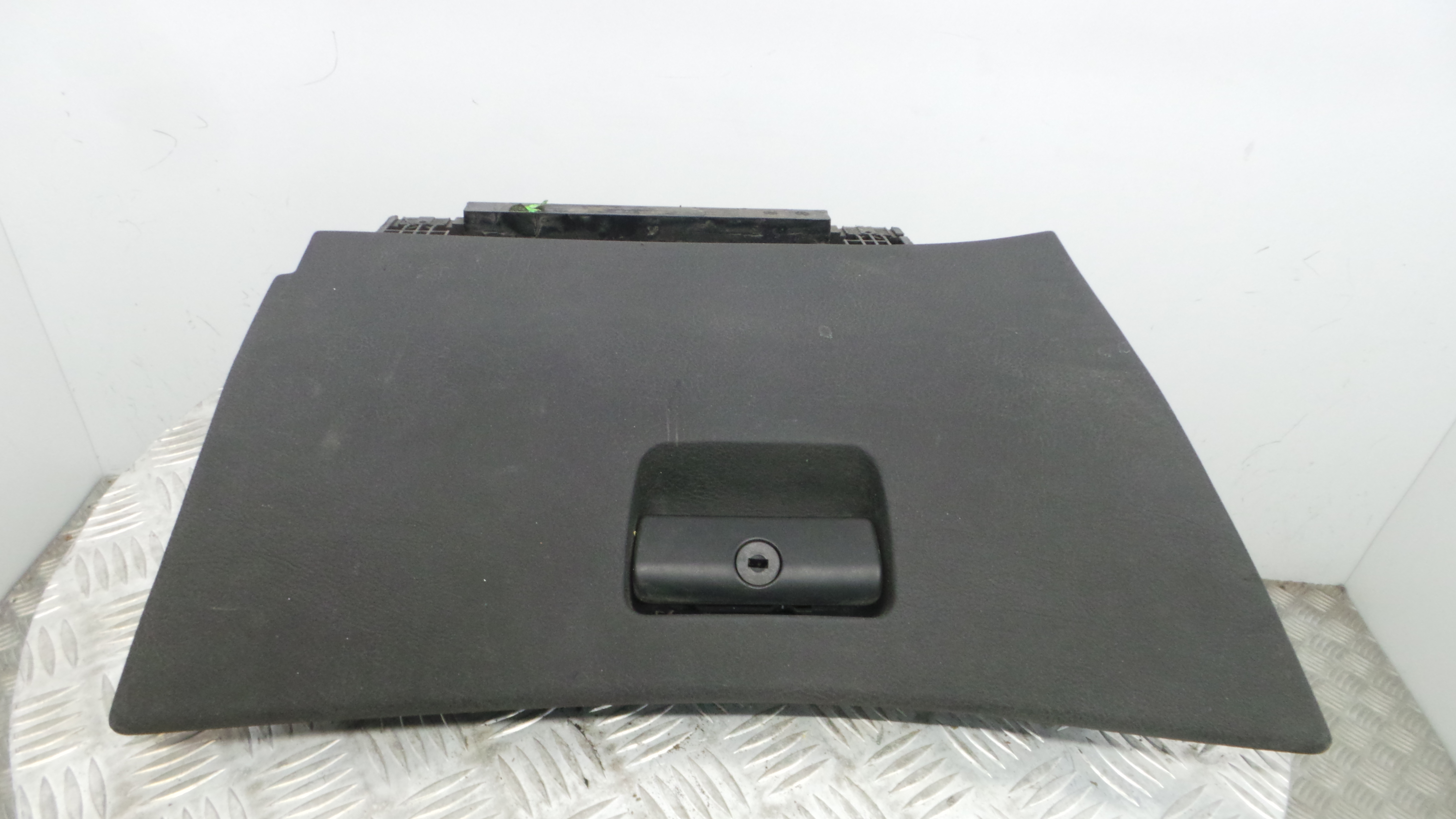 Porta Luvas 51.16-8203822 - BMW 3 (E46)-33189486 Porta Luvas 51.16-8203822 - BMW 3 (E46)-33189486