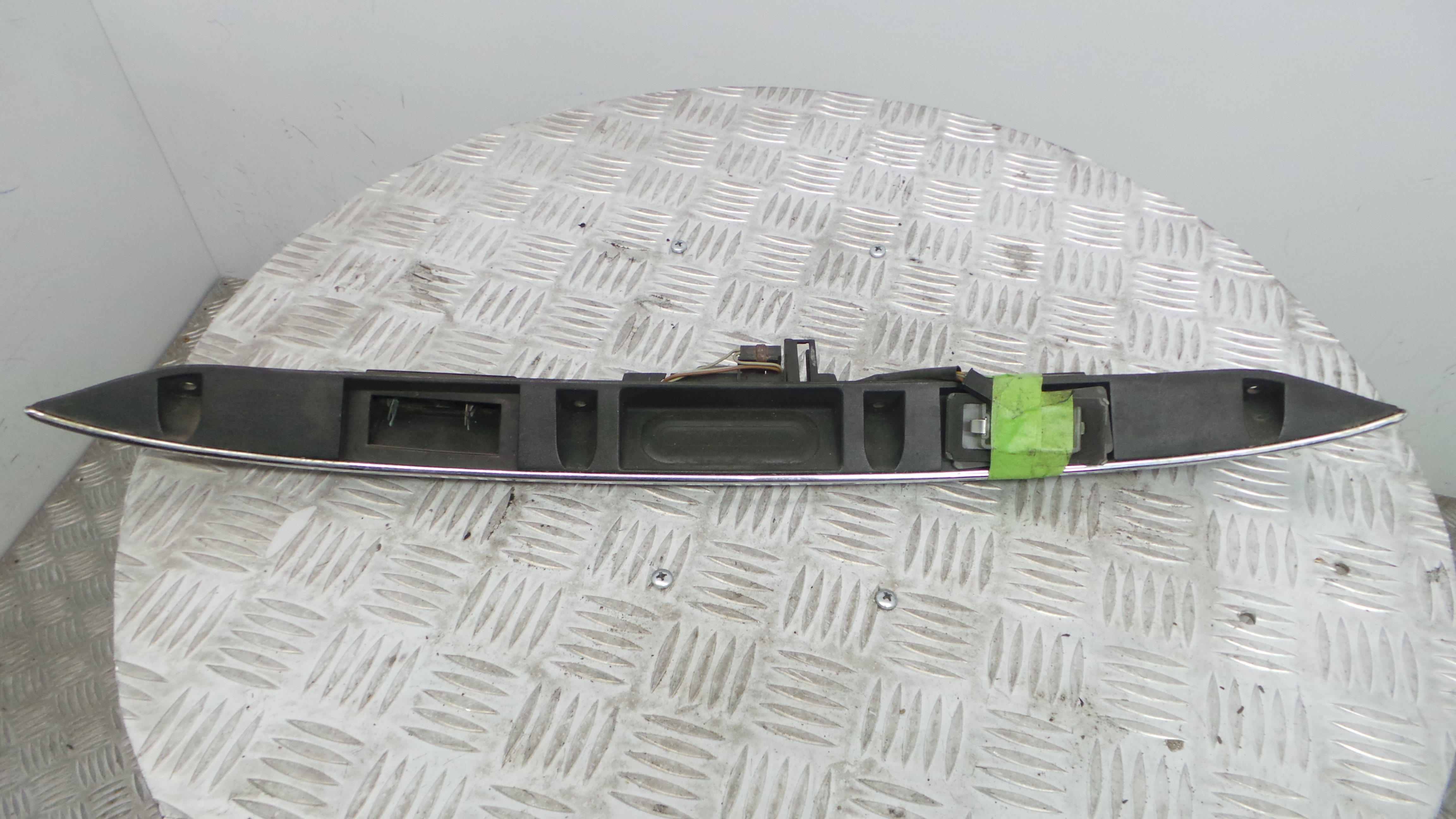 Puxador Exterior da Tampa da Mala 51.13-7074020 - MINI MINI (R50, R53)-33189731