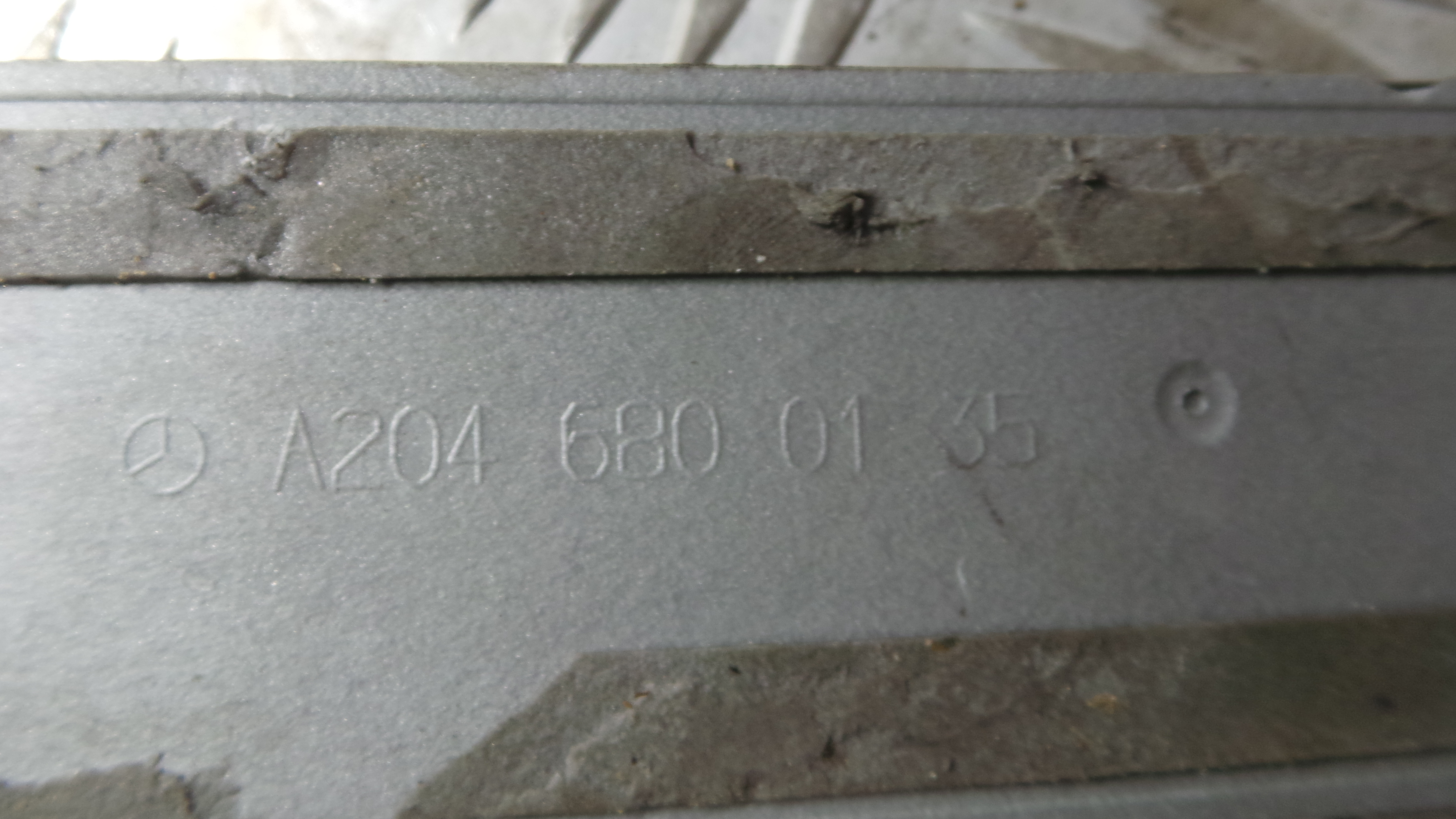 Soleira Da Porta A2046800135 - MERCEDES-BENZ C-CLASS (W204)-33189759