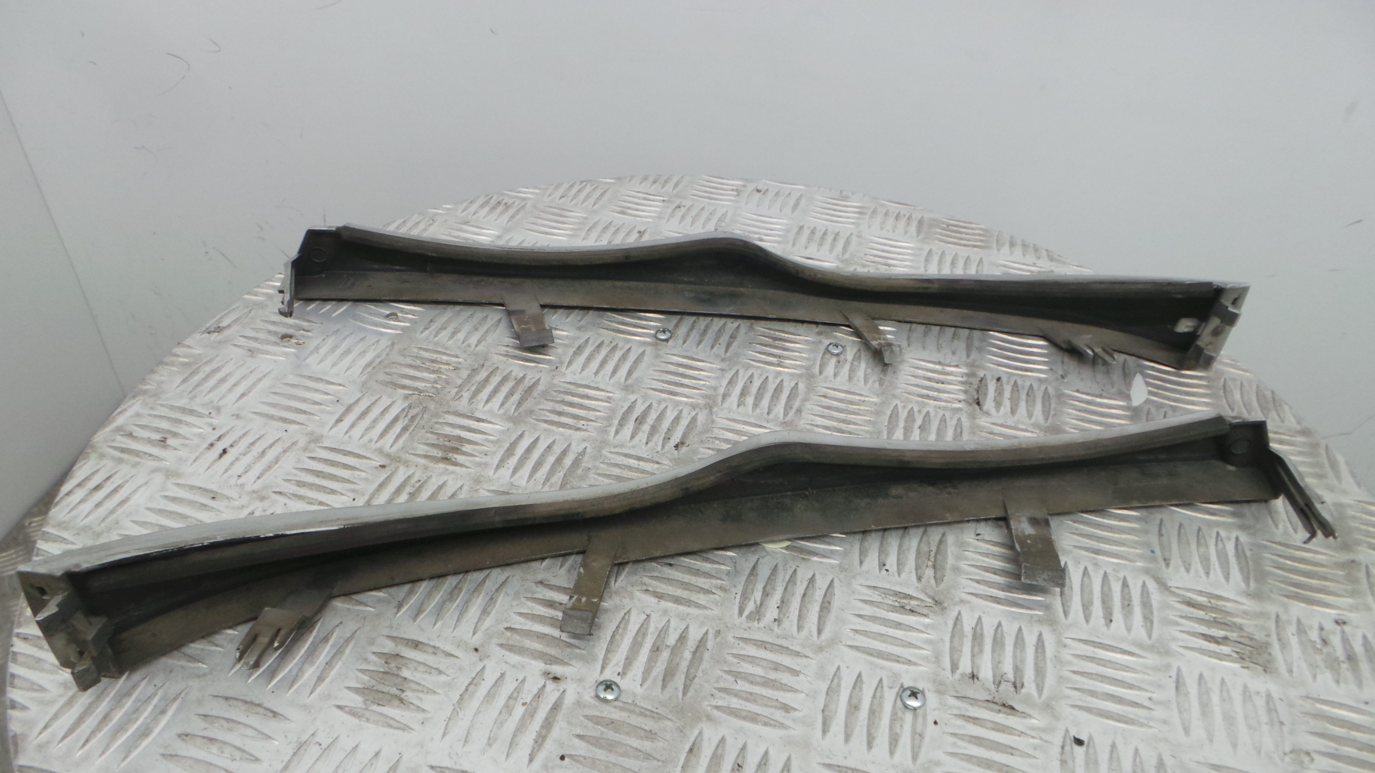 Guias Debaixo Óticas 51.13-7030553 - BMW 3 (E46)-33189765