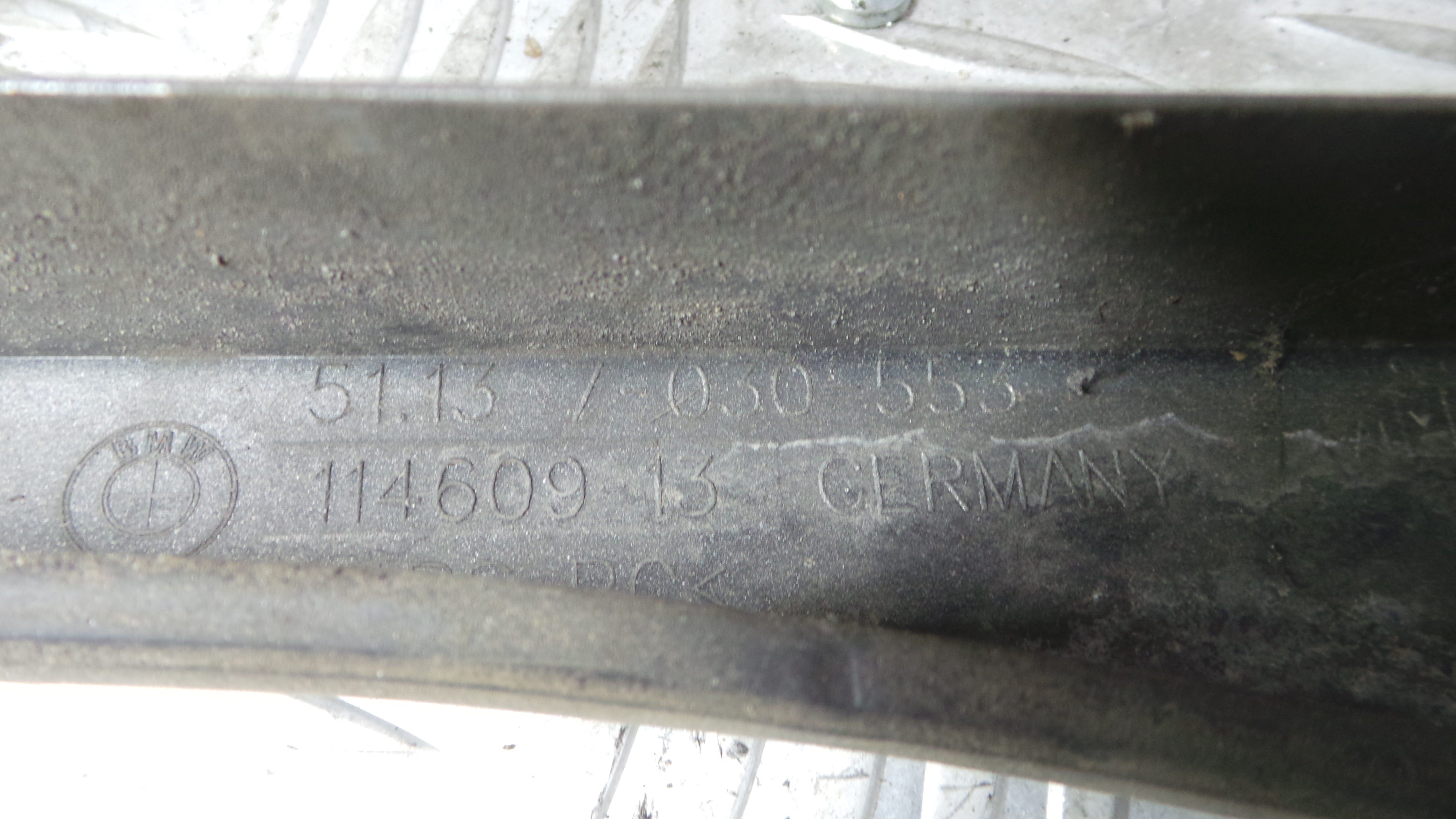 Guias Debaixo Óticas 51.13-7030553 - BMW 3 (E46)-33189765