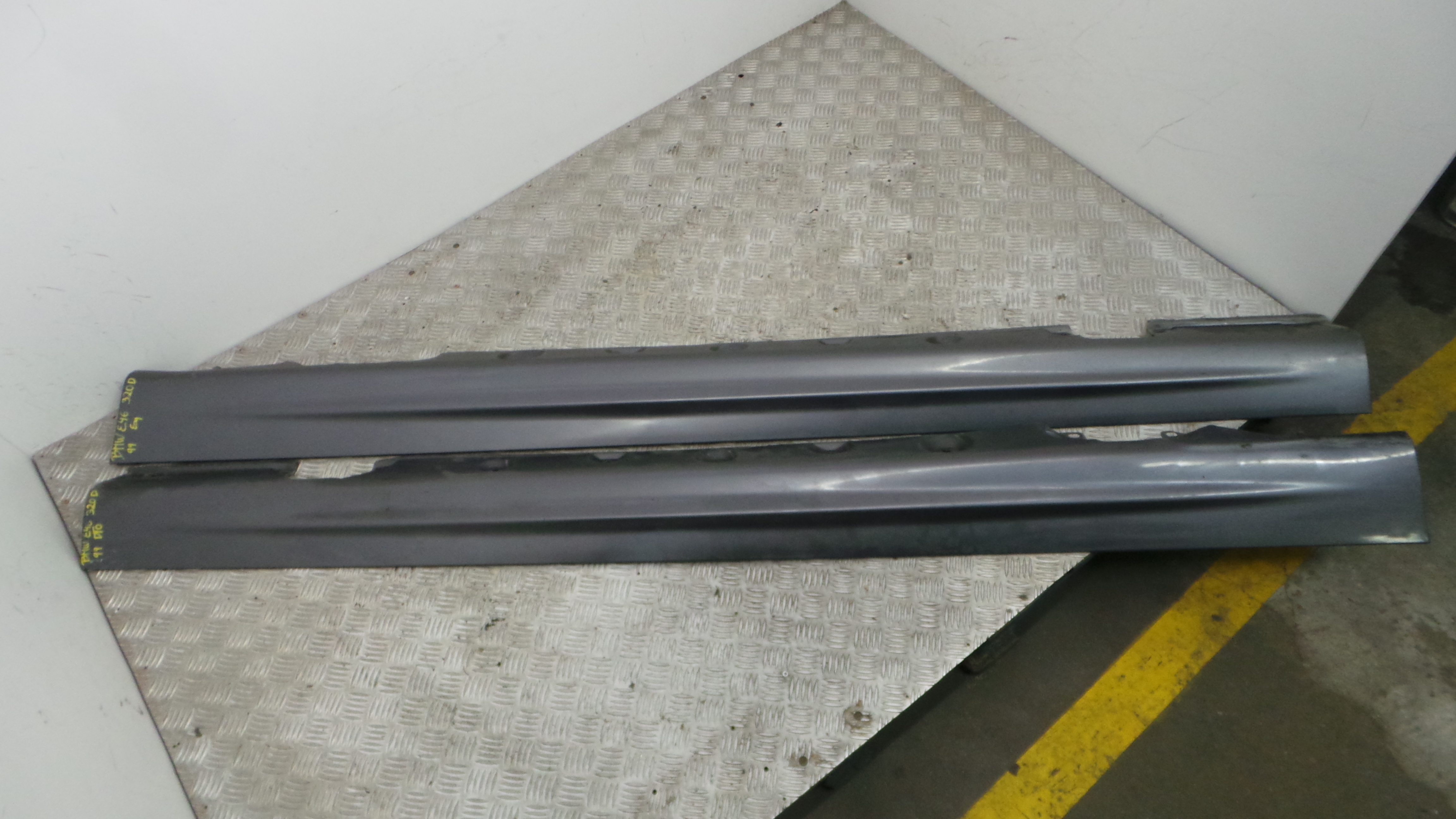 embaladeiras 51.71-8209756 - BMW 3 (E46)-33189841