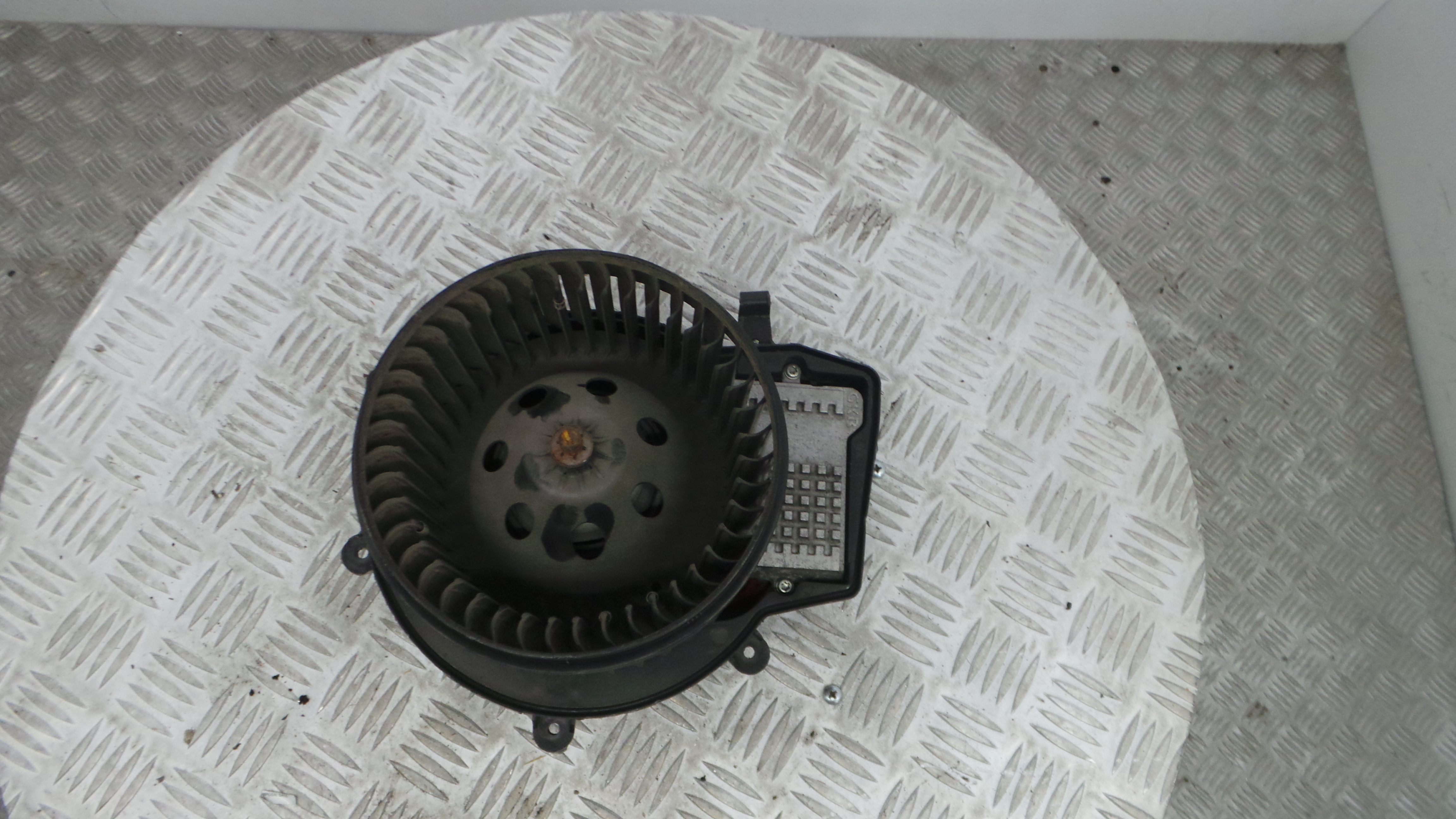 Motor da Chauffage / Motor de Sofagem 9400784 - MERCEDES-BENZ C-CLASS (W203)-33190181 Motor da Chauffage / Motor de Sofagem 9400784 - MERCEDES-BENZ C-CLASS (W203)-33190181