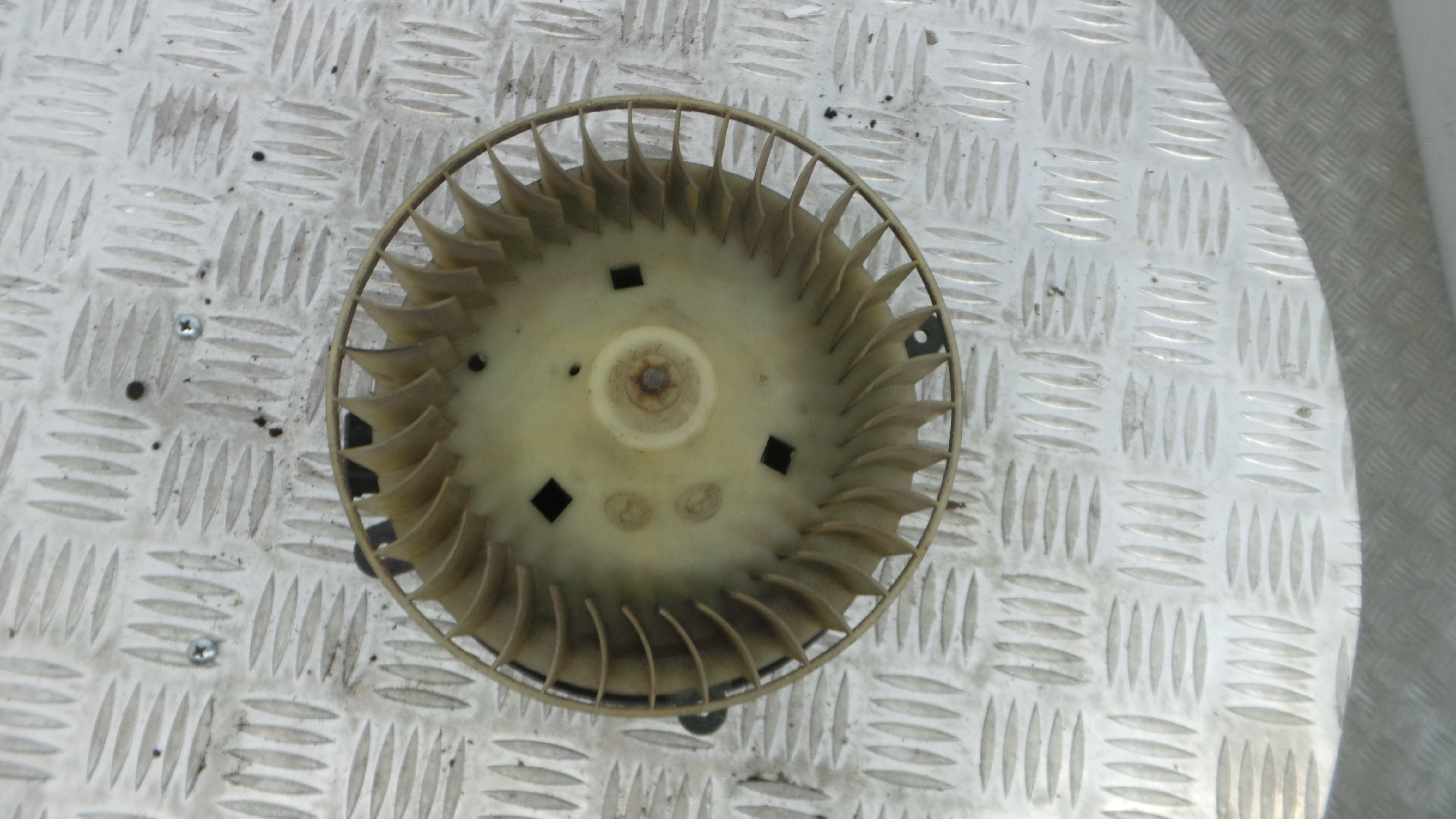 Motor da Chauffage / Motor de Sofagem F601818D - MERCEDES-BENZ C-CLASS (W202)-33190187