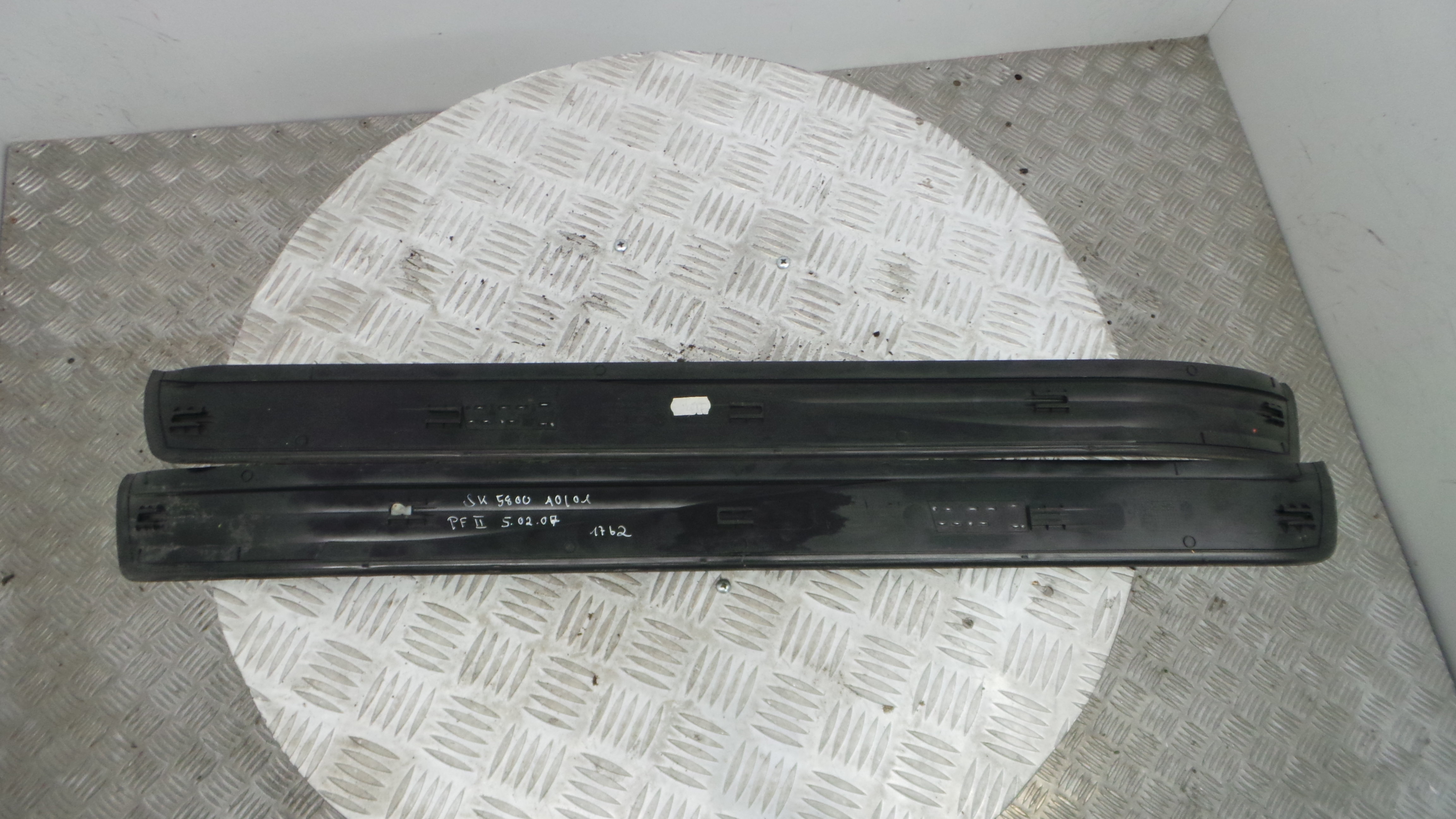 Soleira Da Porta 51.47-7034303 - BMW 5 (E60)-33190290